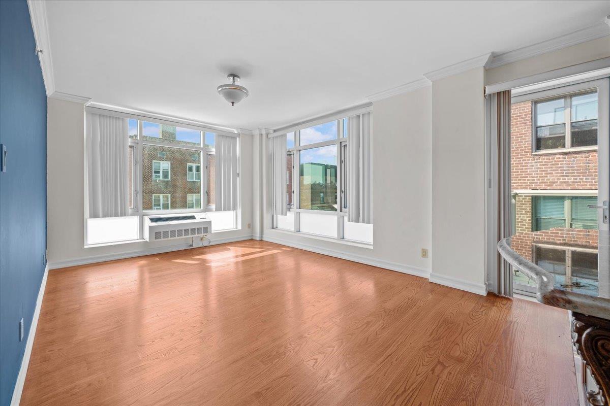 #1 photo, Bronx, Central Riverdale , NY 10463