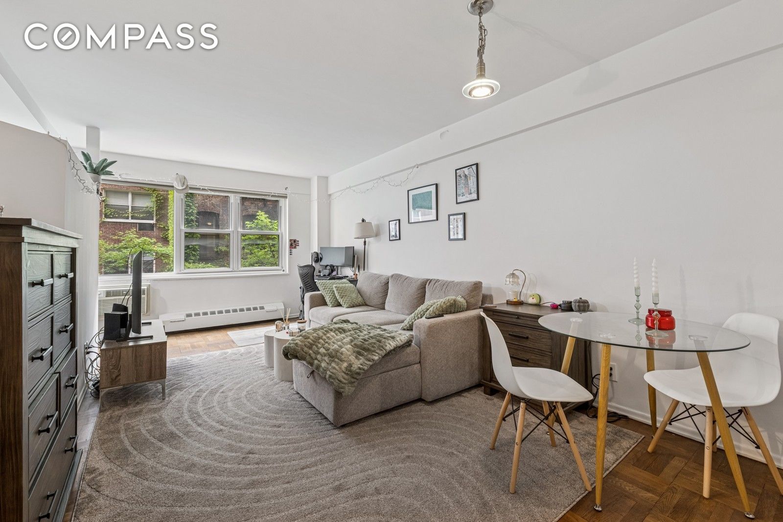 #1 photo, 315 E 69th Street, Lenox Hill , NY 10021