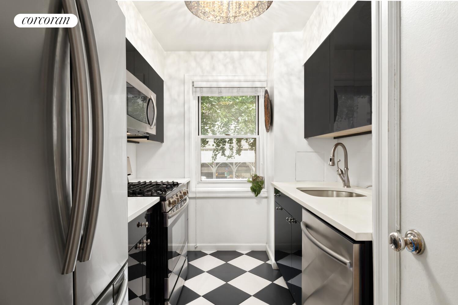 #5 photo, 100 W 57TH Street, マンハッタン Midtown , NY 10019