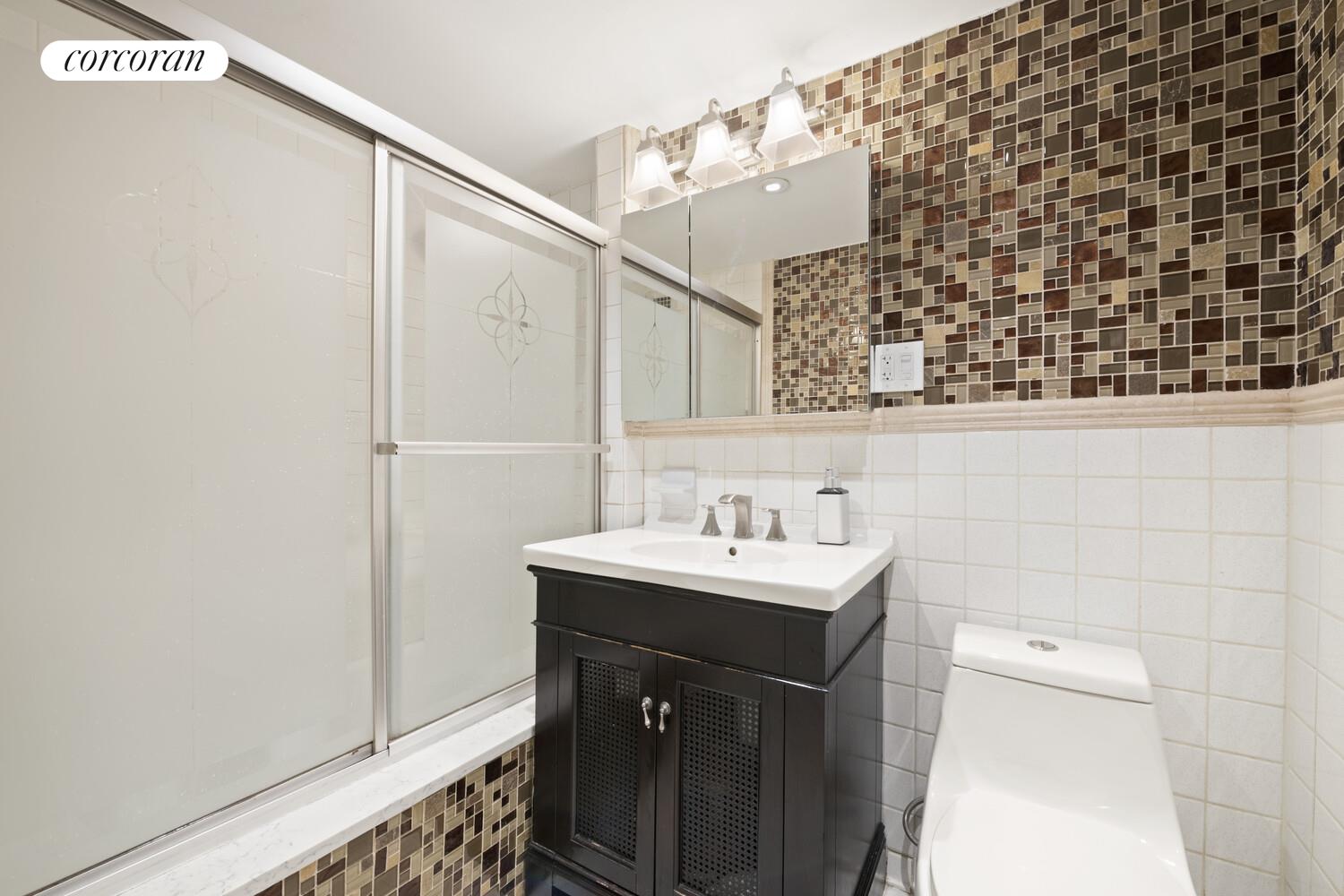 #7 photo, 100 W 57TH Street, マンハッタン Midtown , NY 10019