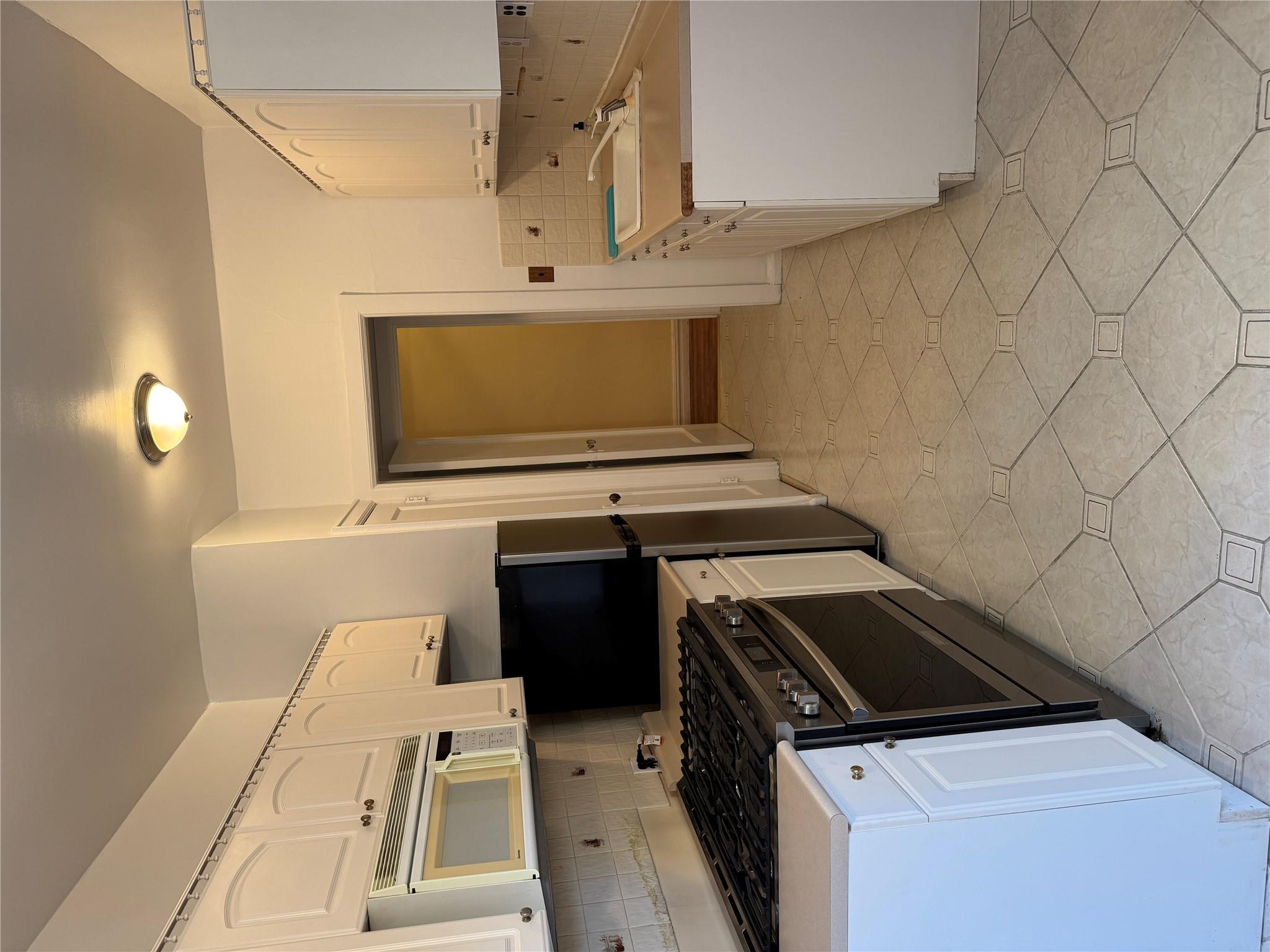 #4 photo, 2925 Matthews Avenue, Bronx , NY 10467