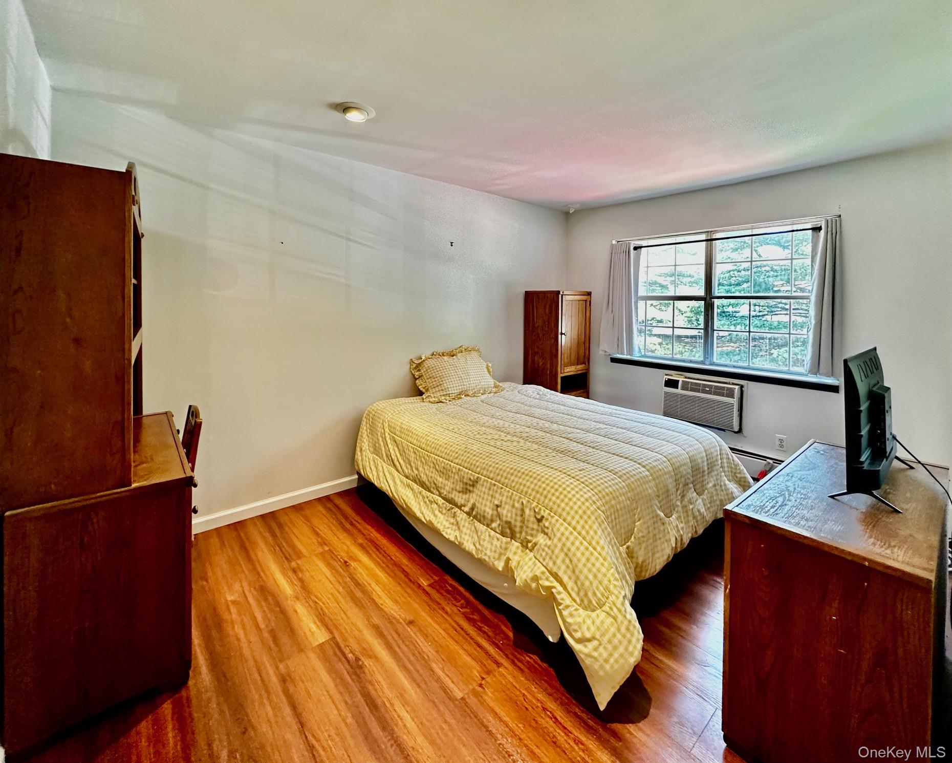 #12 photo, 76 Yorkshire Drive, Suffern , NY 10901