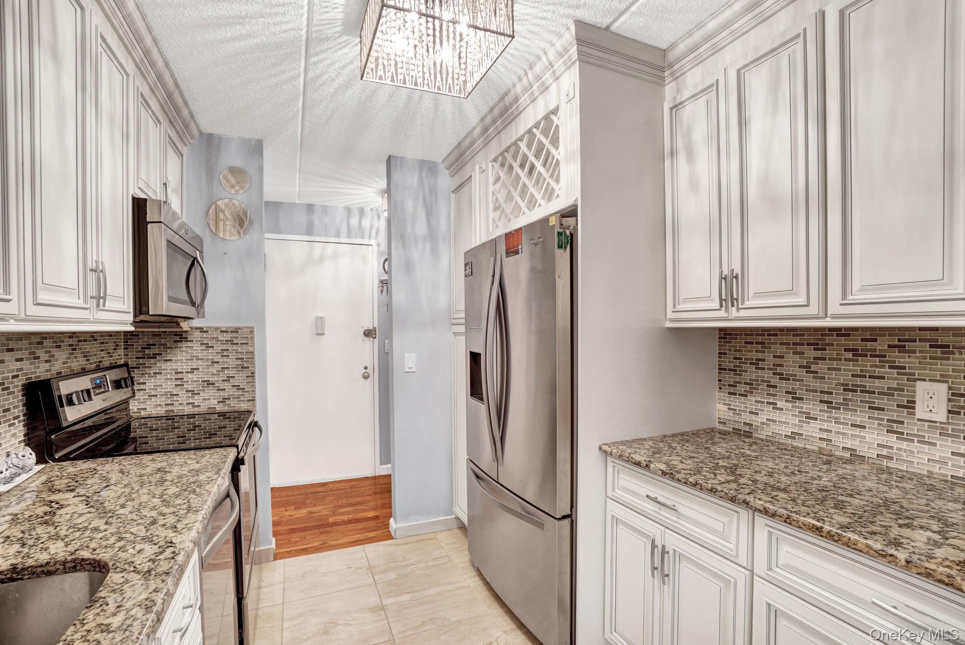 #10 photo, 128 Colonial Parkway, Yonkers , NY 10710