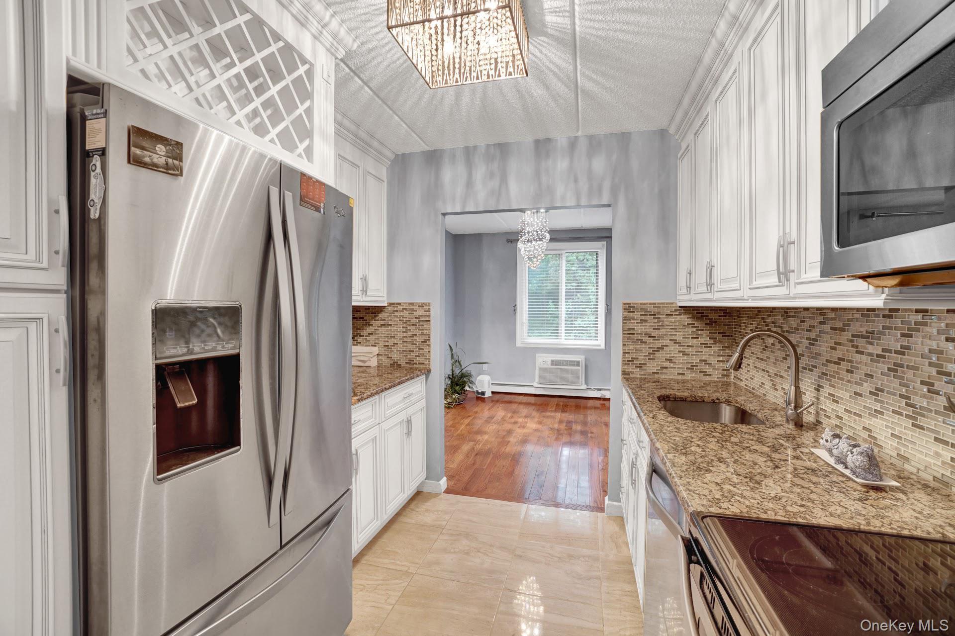 #11 photo, 128 Colonial Parkway, Yonkers , NY 10710