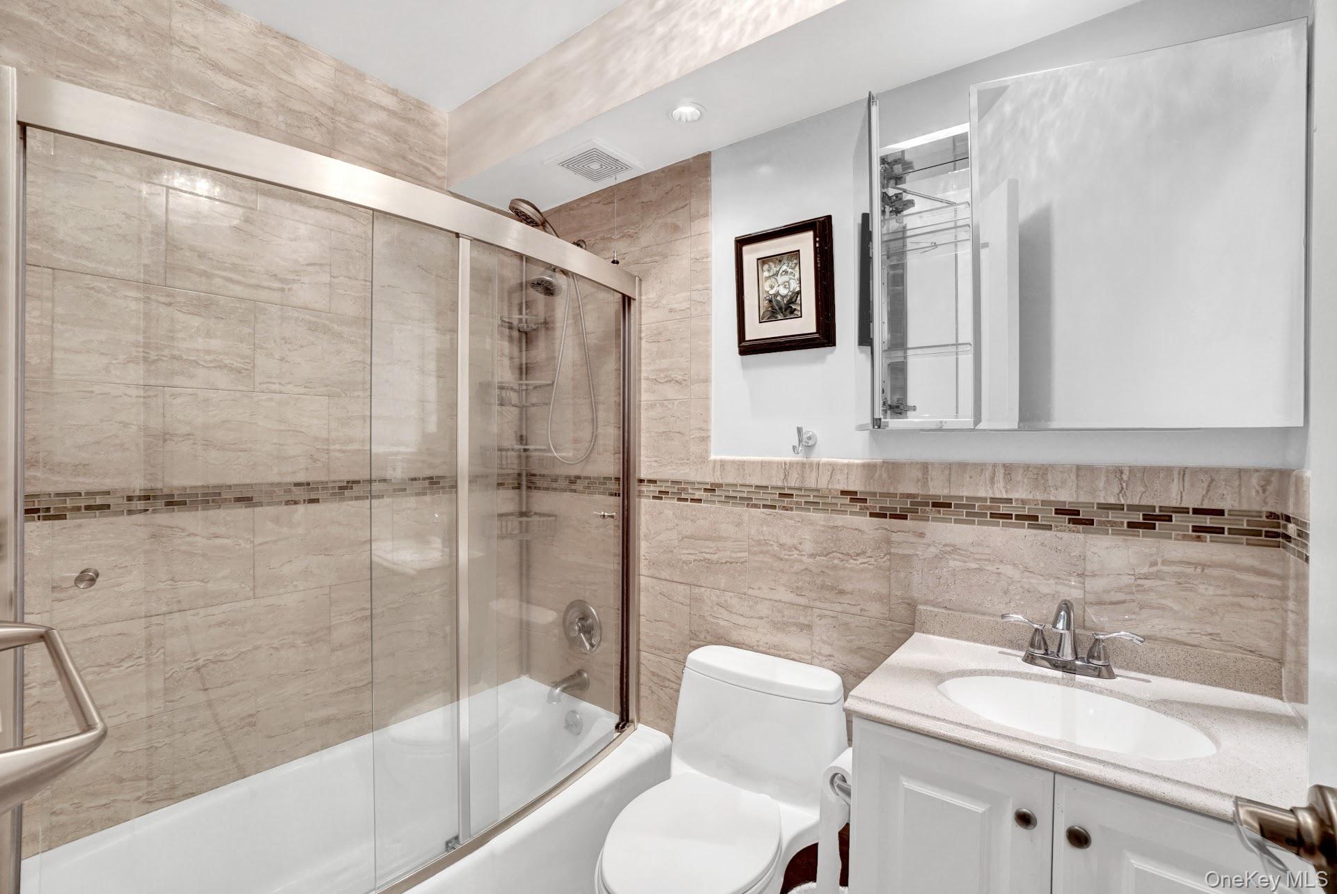 #15 photo, 128 Colonial Parkway, Yonkers , NY 10710