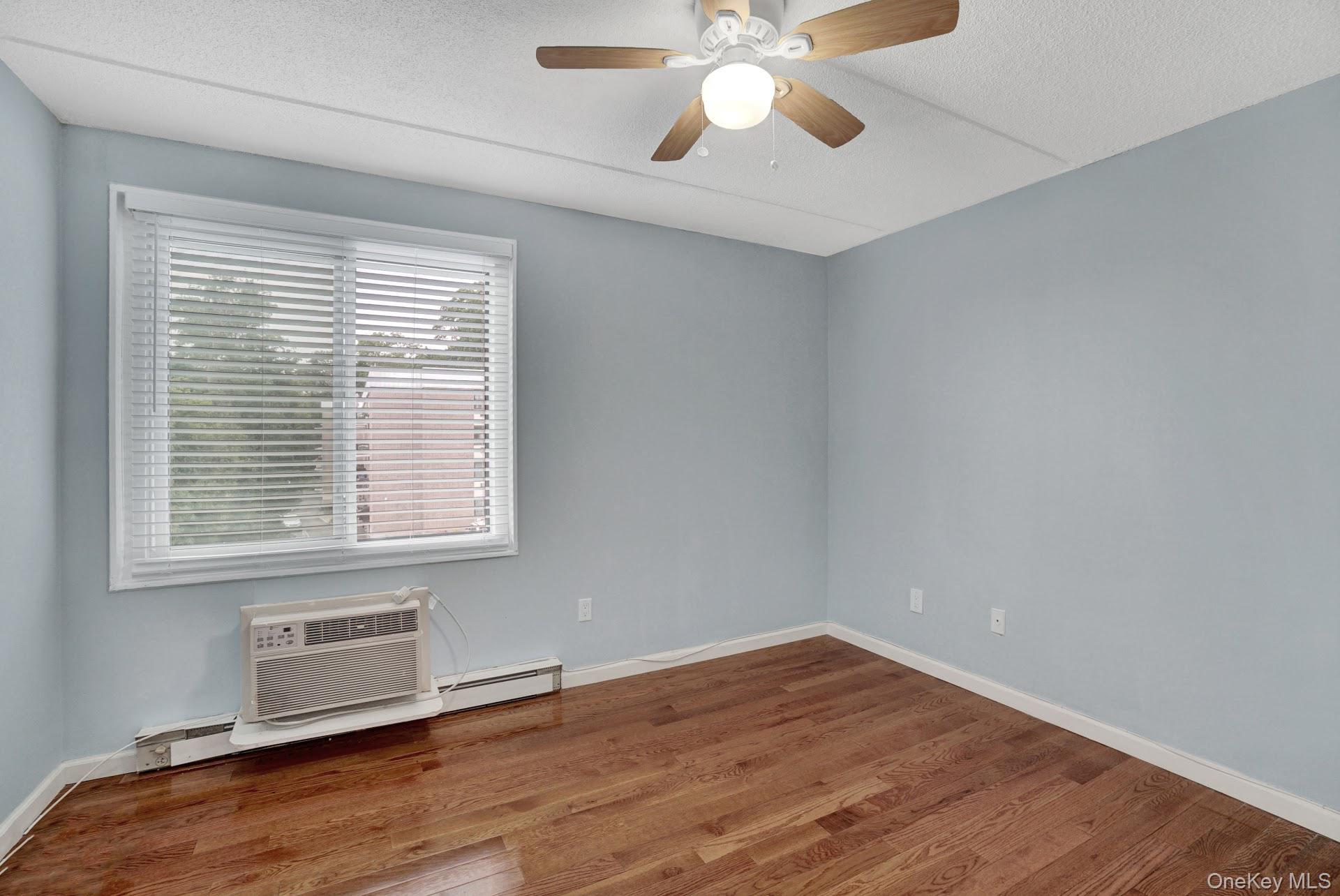 #16 photo, 128 Colonial Parkway, Yonkers , NY 10710