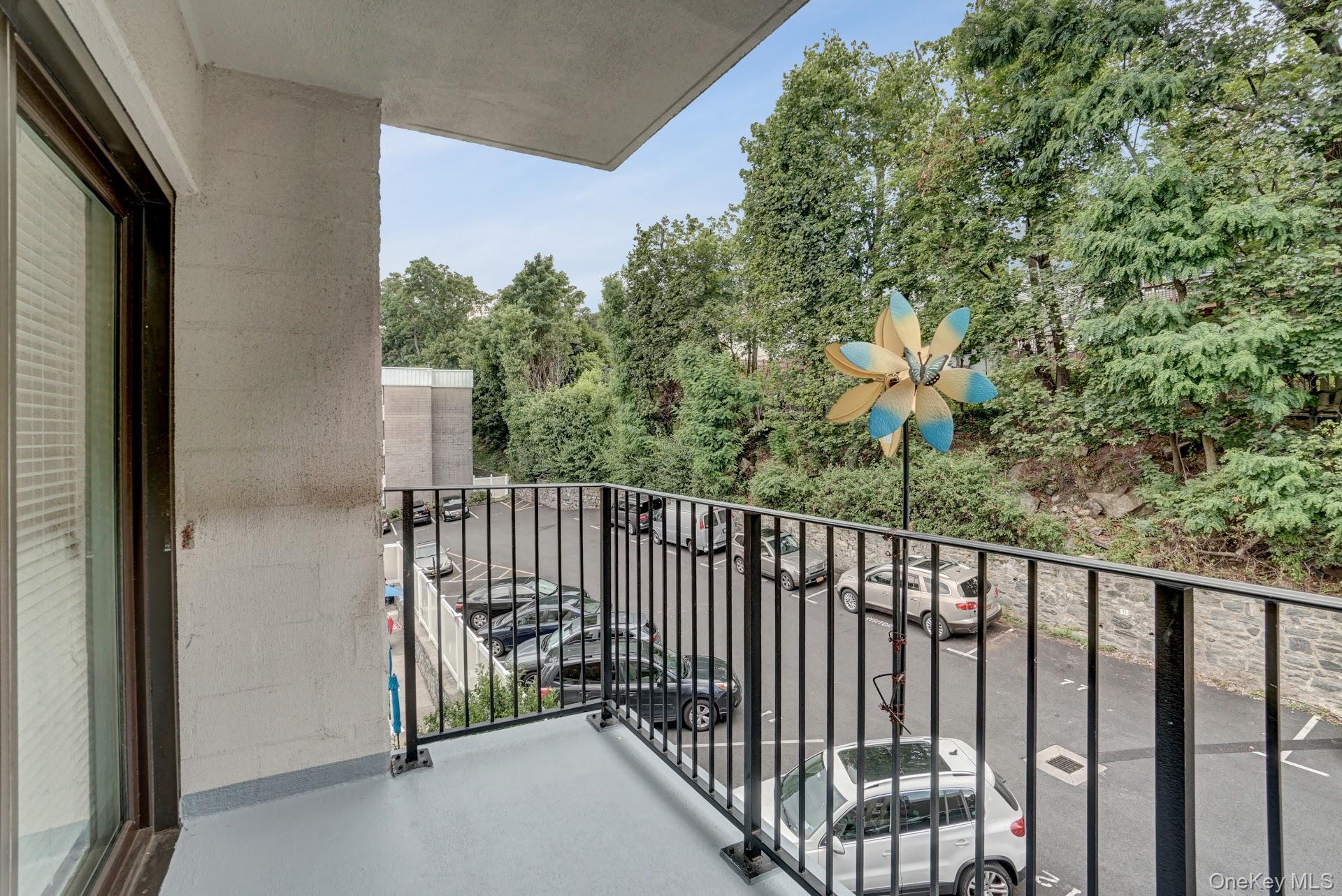 #18 photo, 128 Colonial Parkway, Yonkers , NY 10710