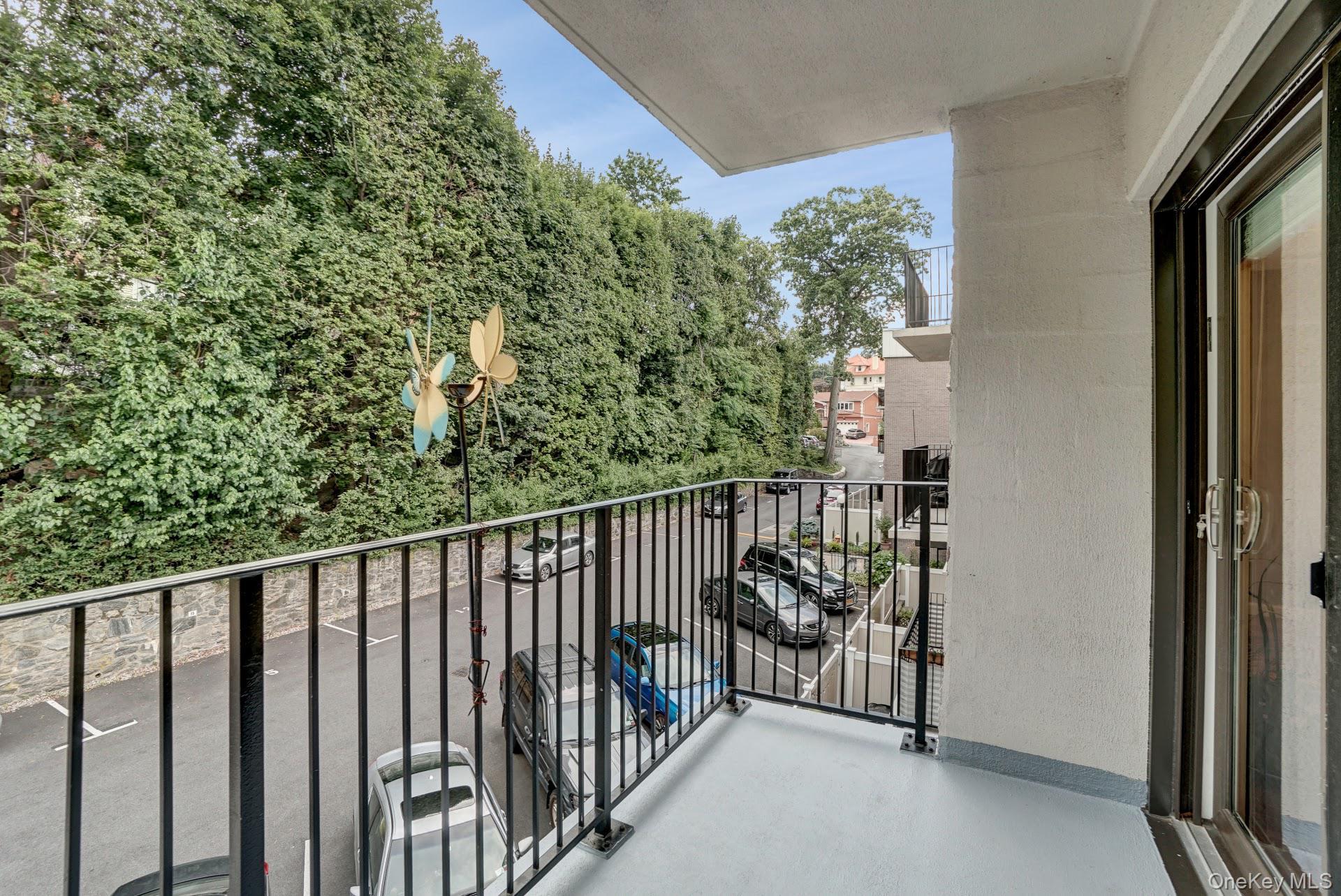 #19 photo, 128 Colonial Parkway, Yonkers , NY 10710