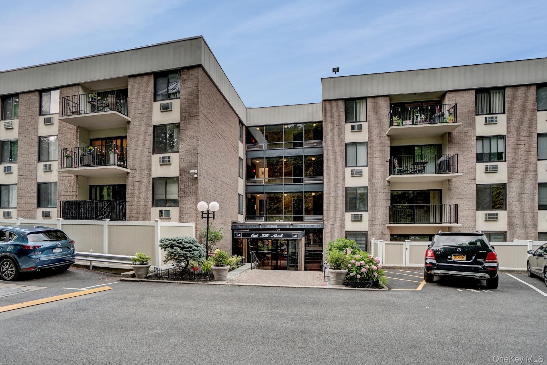 #2 photo, 128 Colonial Parkway, Yonkers , NY 10710