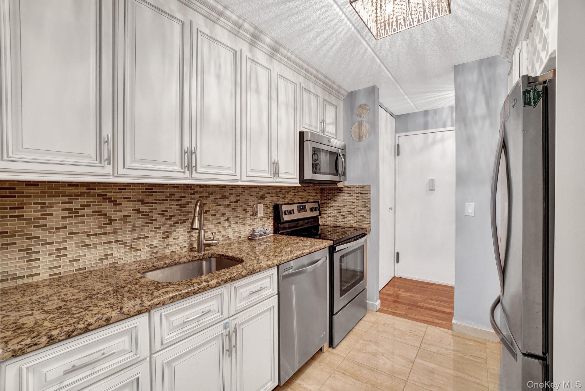 #9 photo, 128 Colonial Parkway, Yonkers , NY 10710