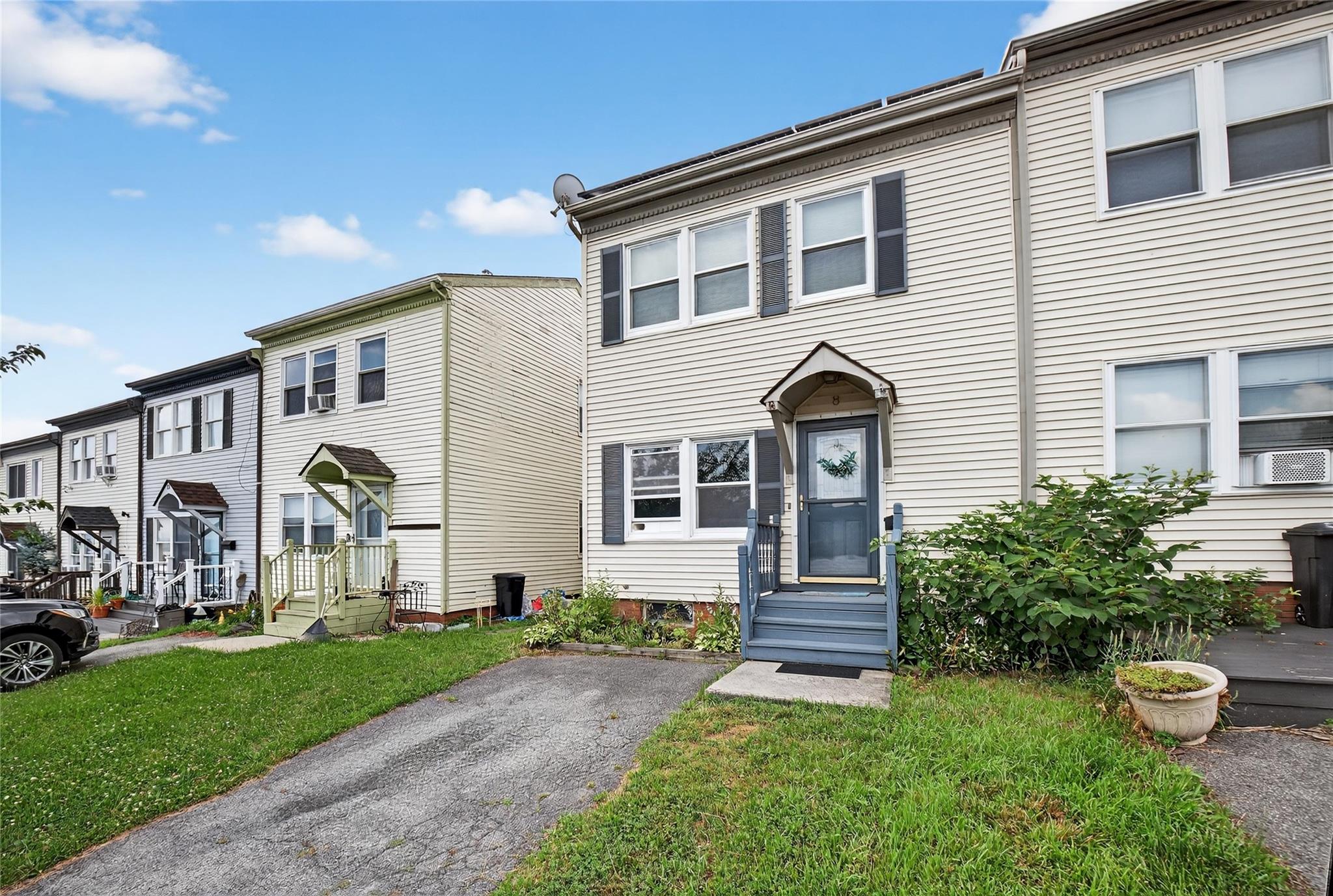 #1 photo, 8 Washington Place, 紐約州 Newburgh , NY 12550