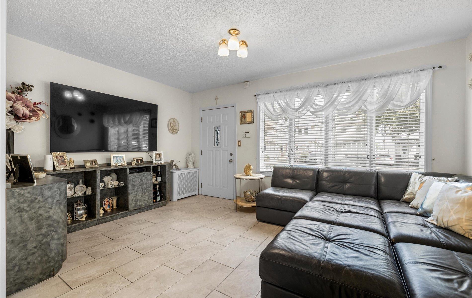 #5 photo, 96-36 149th Avenue, 皇后區 奧松公園 Ozone Park , NY 11417