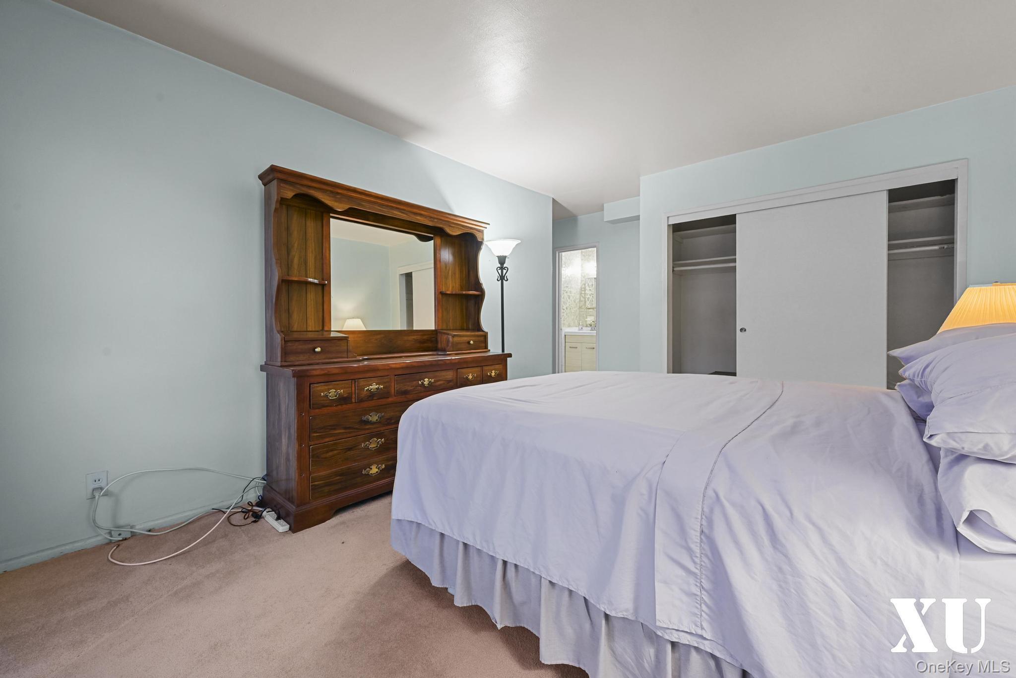 #11 photo, 43-10 Kissena Boulevard, クイーンズ区 Flushing , NY 11355