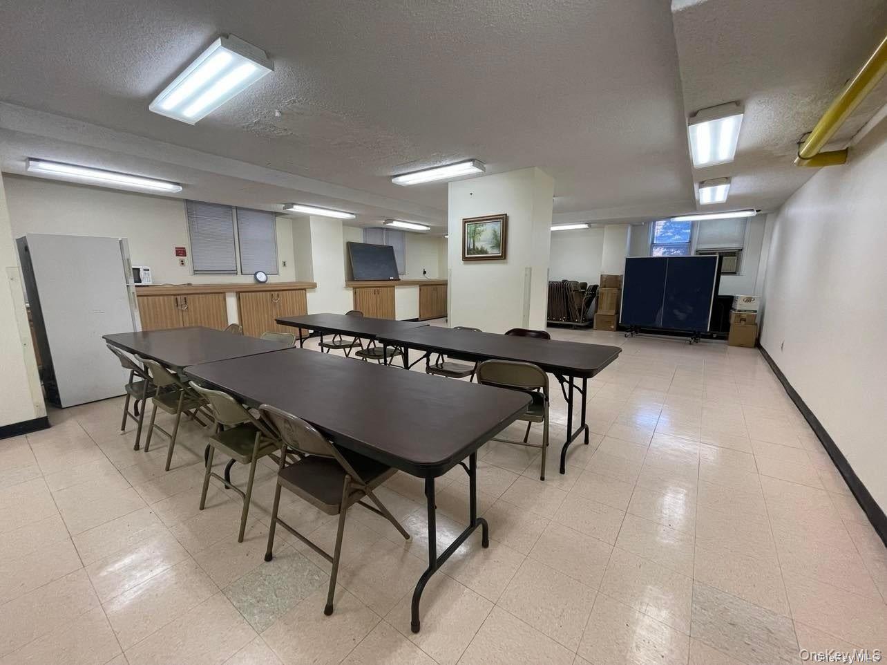 #13 photo, 43-10 Kissena Boulevard, クイーンズ区 Flushing , NY 11355