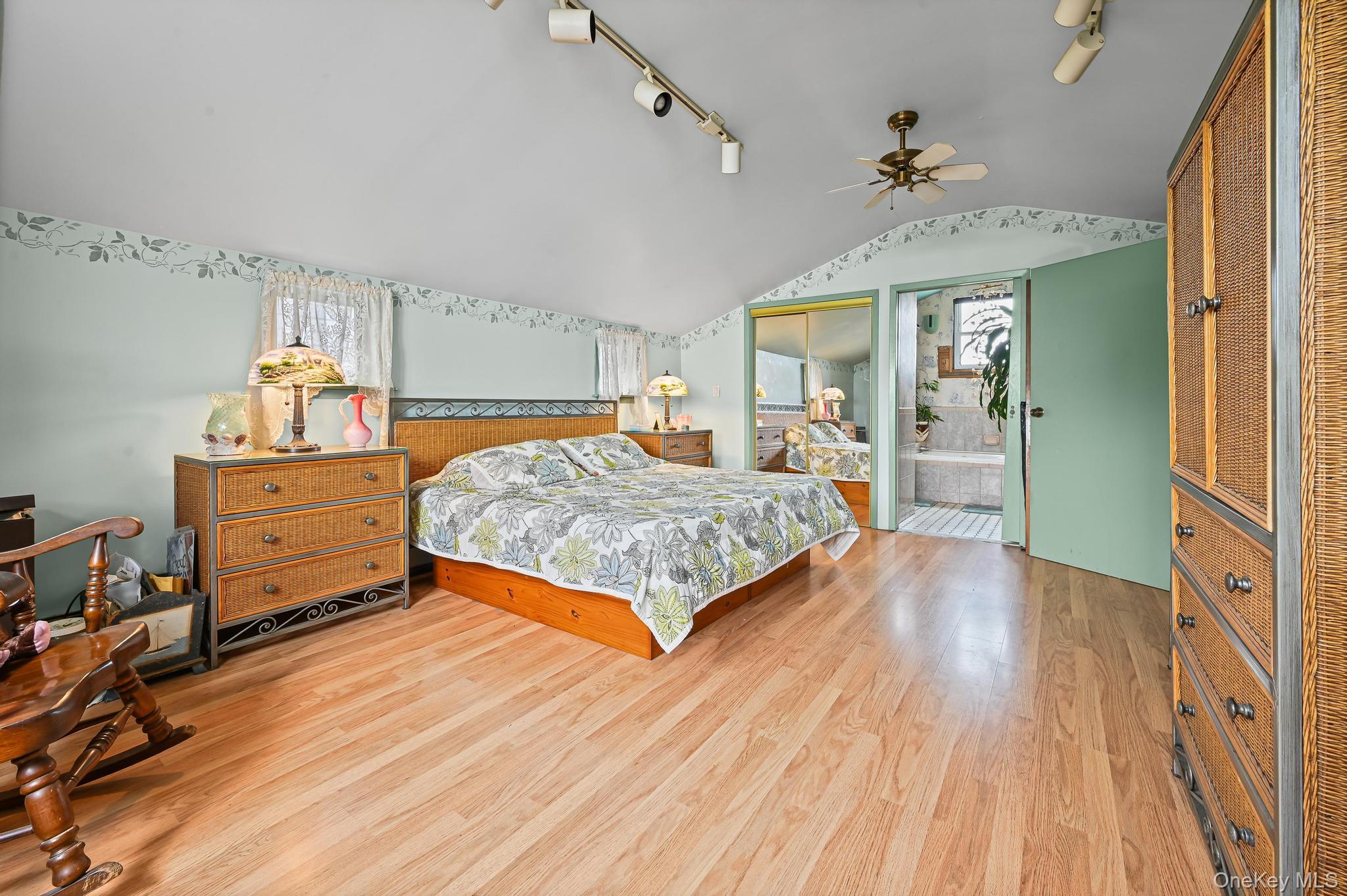 #15 photo, 1234 Cross Bay Boulevard, クイーンズ区 Broad Channel , NY 11693