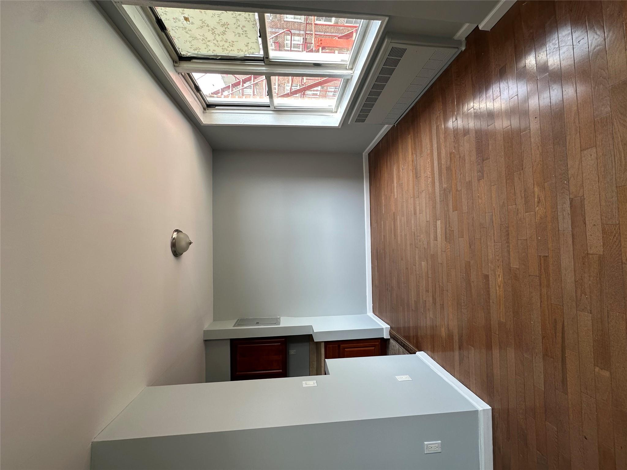 #3 photo, 86-16 60th Avenue, クイーンズ区 Elmhurst , NY 11373