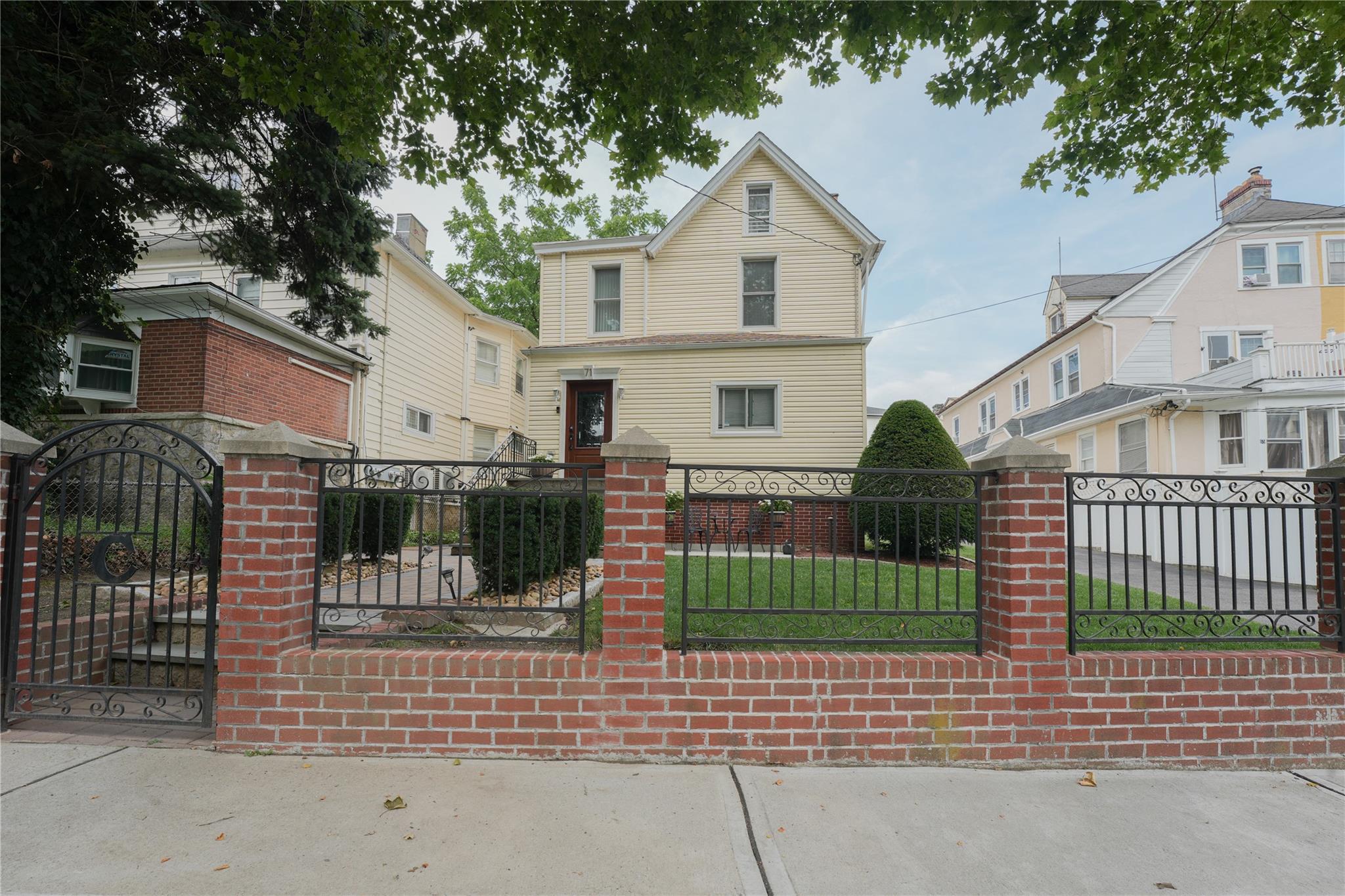 #1 photo, 71 Dell Avenue, 紐約州 Mount Vernon , NY 10553
