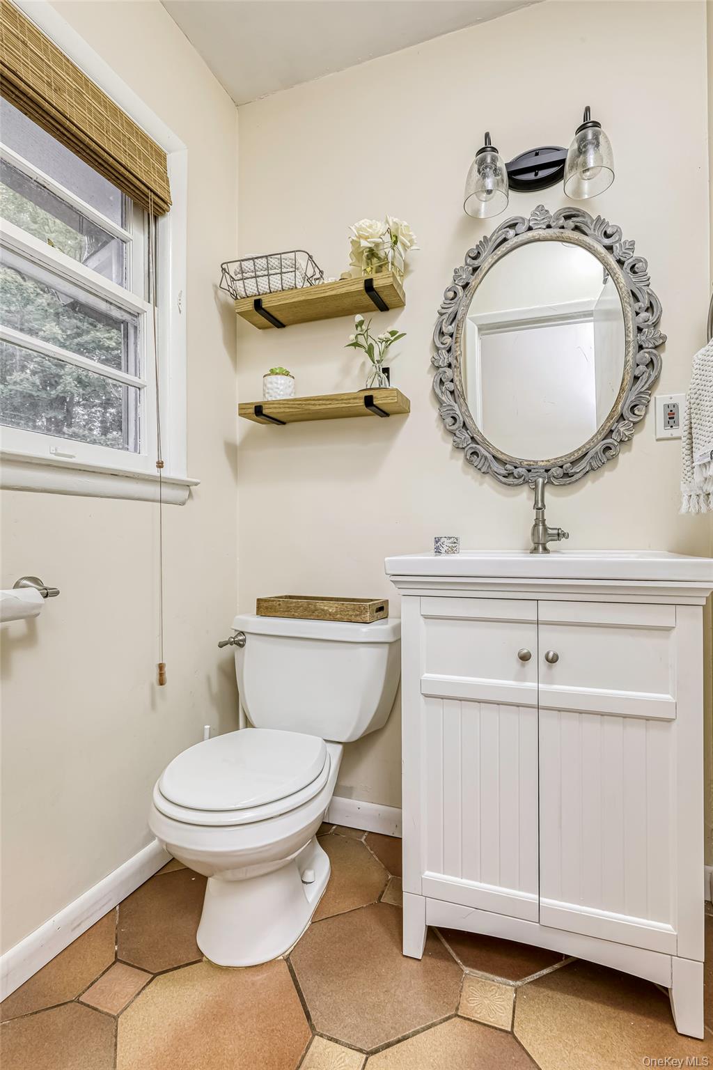 #11 photo, 47 Mayer Drive, 紐約州 Montebello , NY 10901