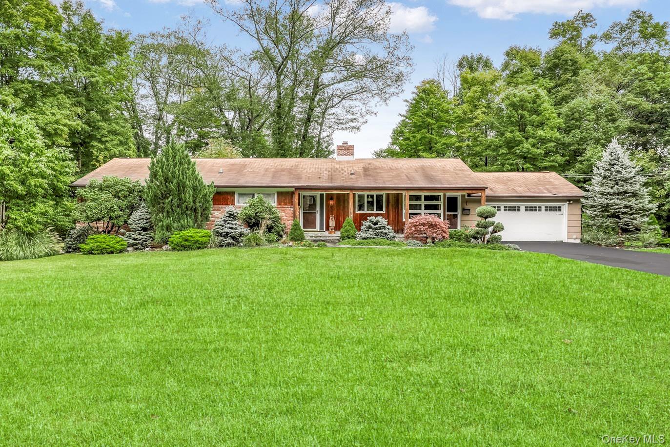 #3 photo, 47 Mayer Drive, 紐約州 Montebello , NY 10901