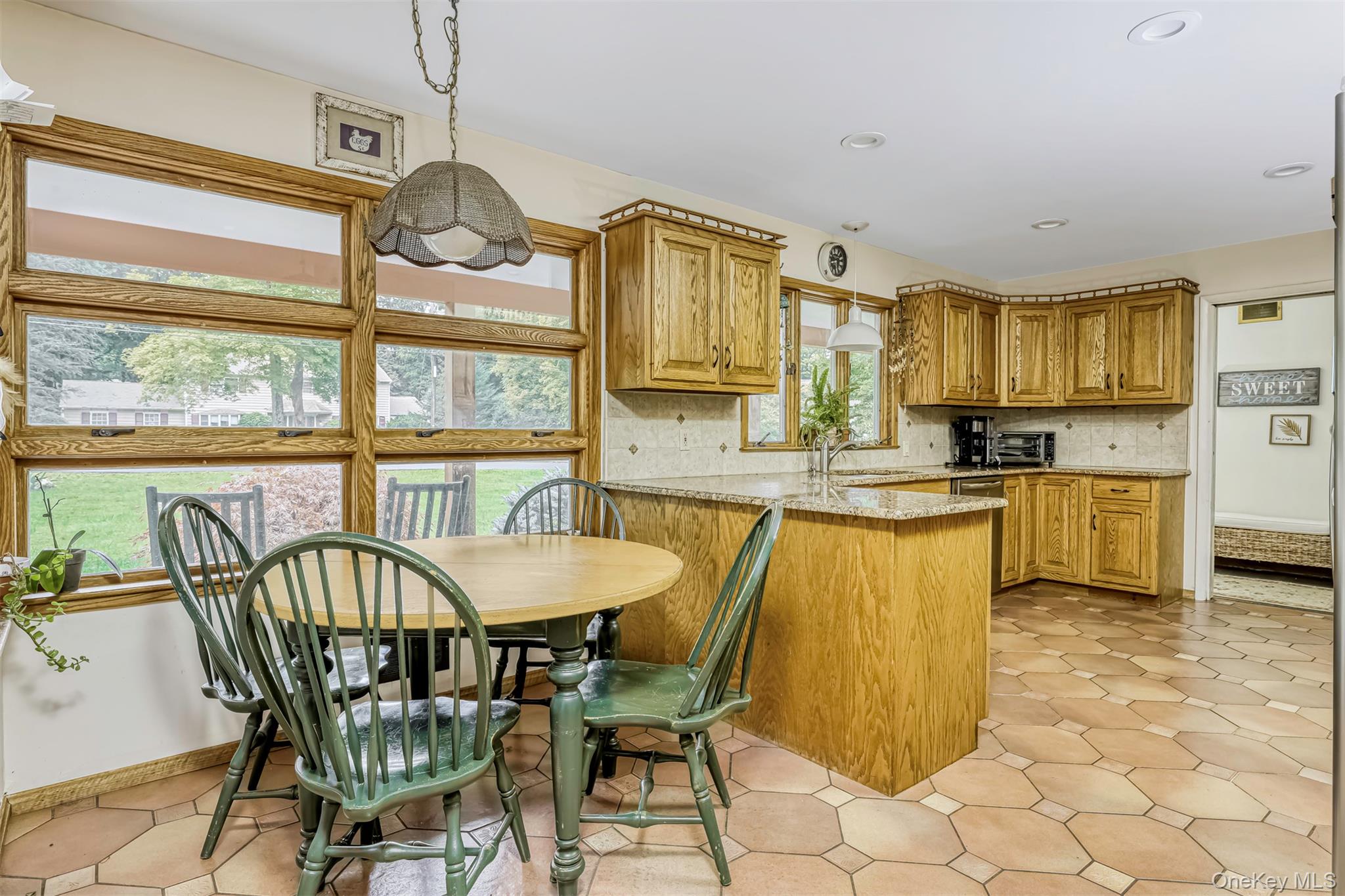 #9 photo, 47 Mayer Drive, 紐約州 Montebello , NY 10901