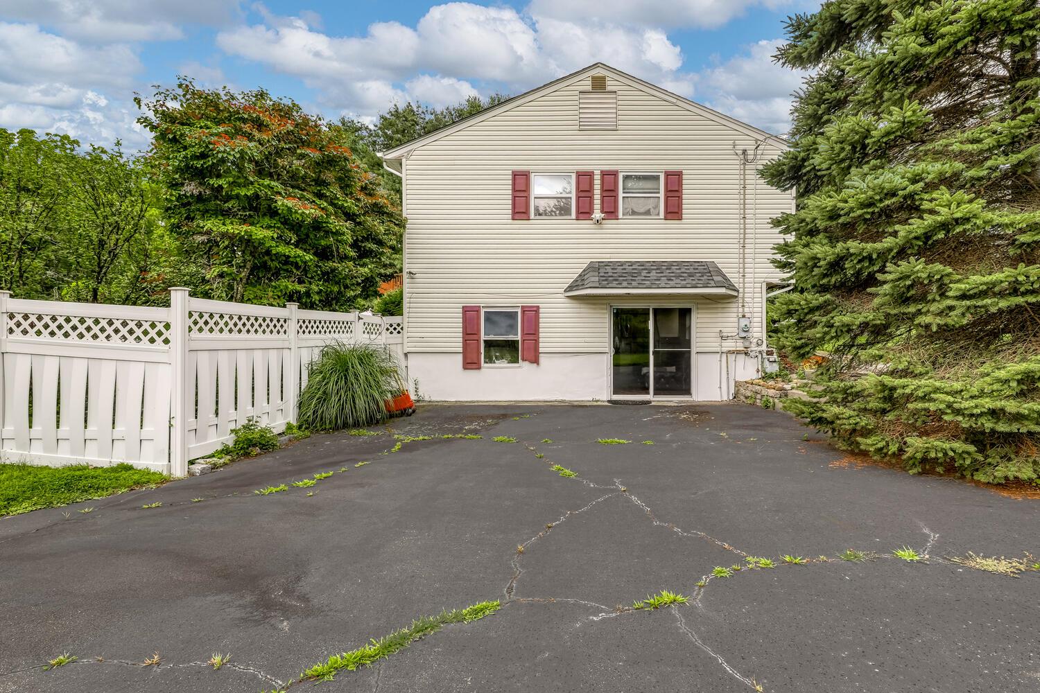 #6 photo, 28 Lime Kiln Road, Suffern , NY 10901