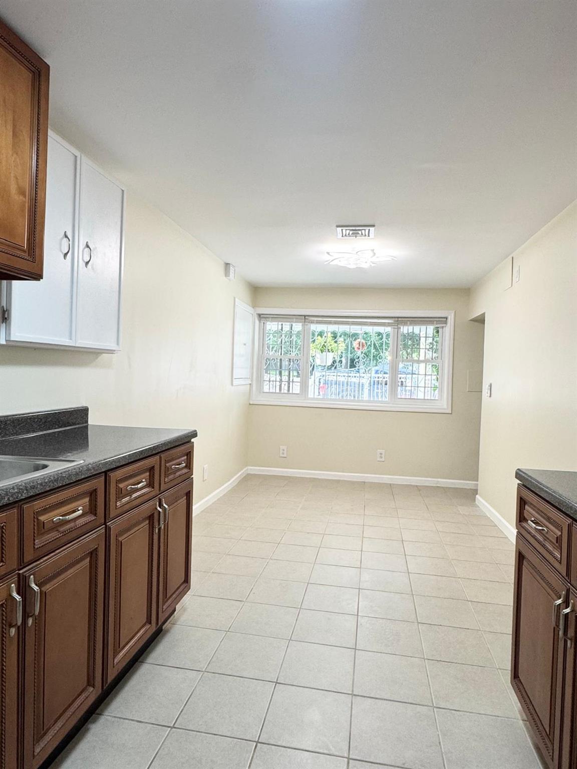 #7 photo, 2238 Lacombe Avenue, ブロンクス区 Bronx , NY 10473