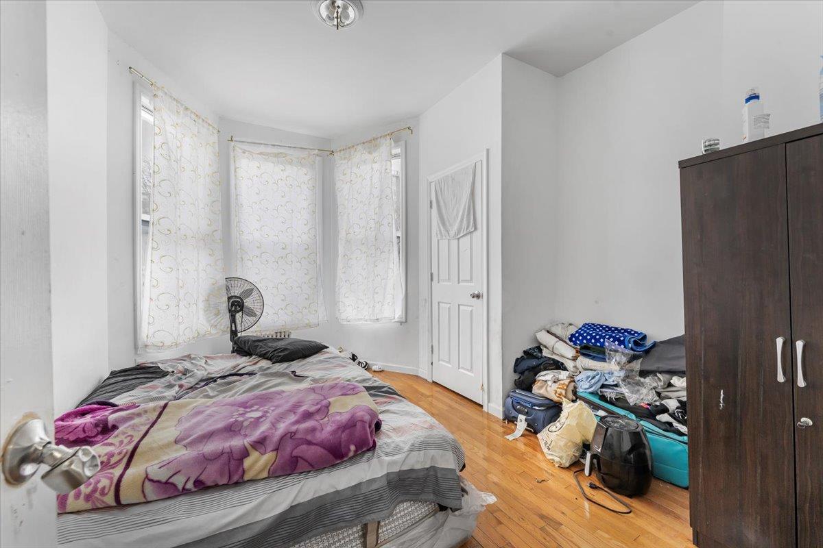 #17 photo, 1047 Trinity Avenue, Bronx , NY 10456