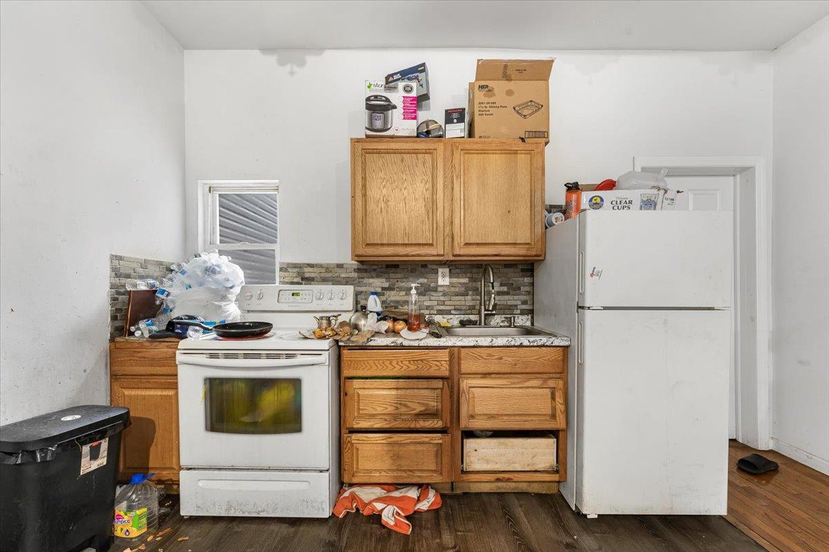 #18 photo, 1047 Trinity Avenue, Bronx , NY 10456