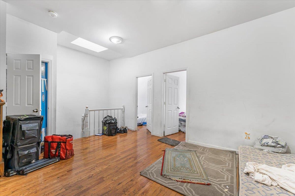 #19 photo, 1047 Trinity Avenue, Bronx , NY 10456