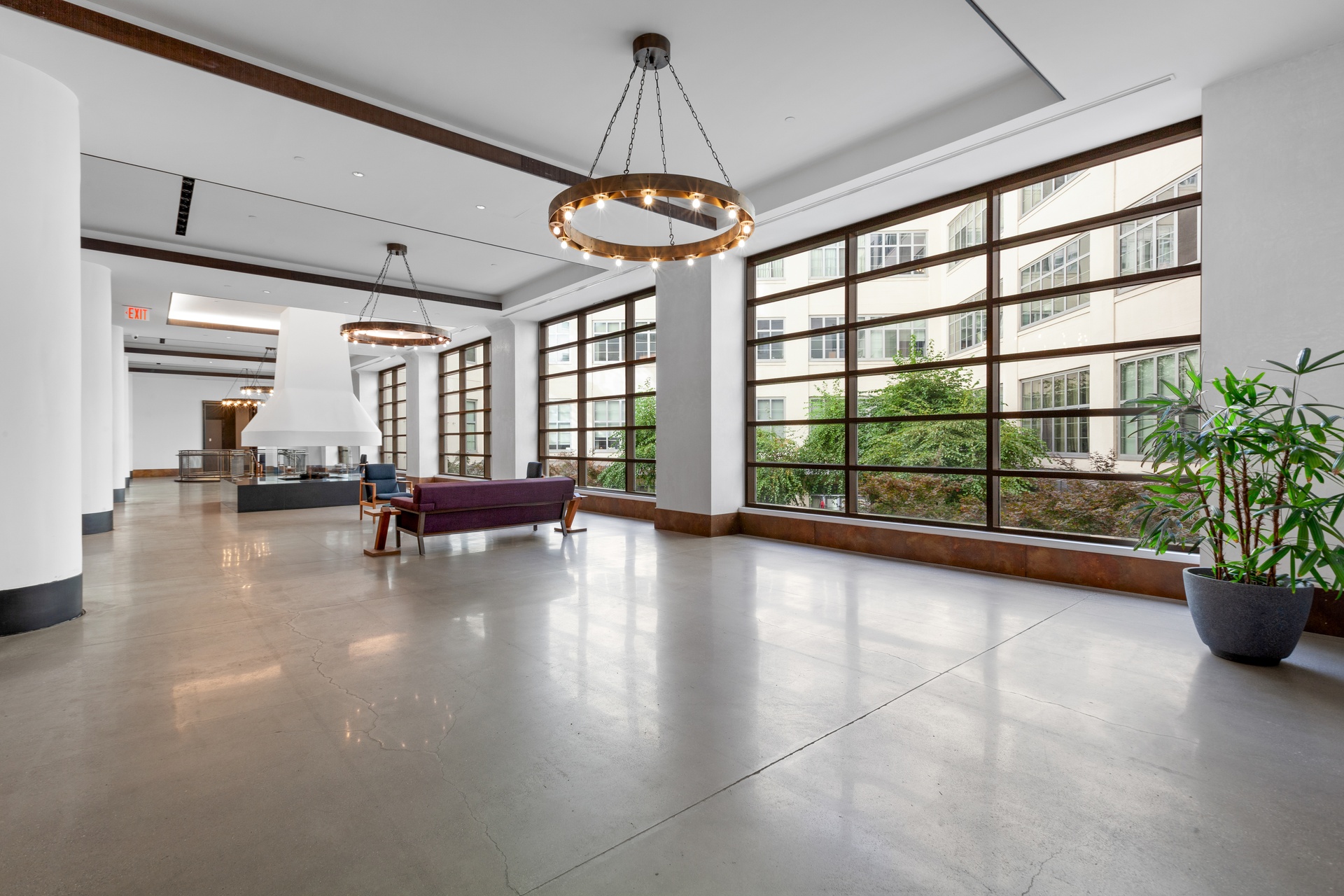 #19 photo, Court Square, クイーンズ区 Court Square , NY 11101