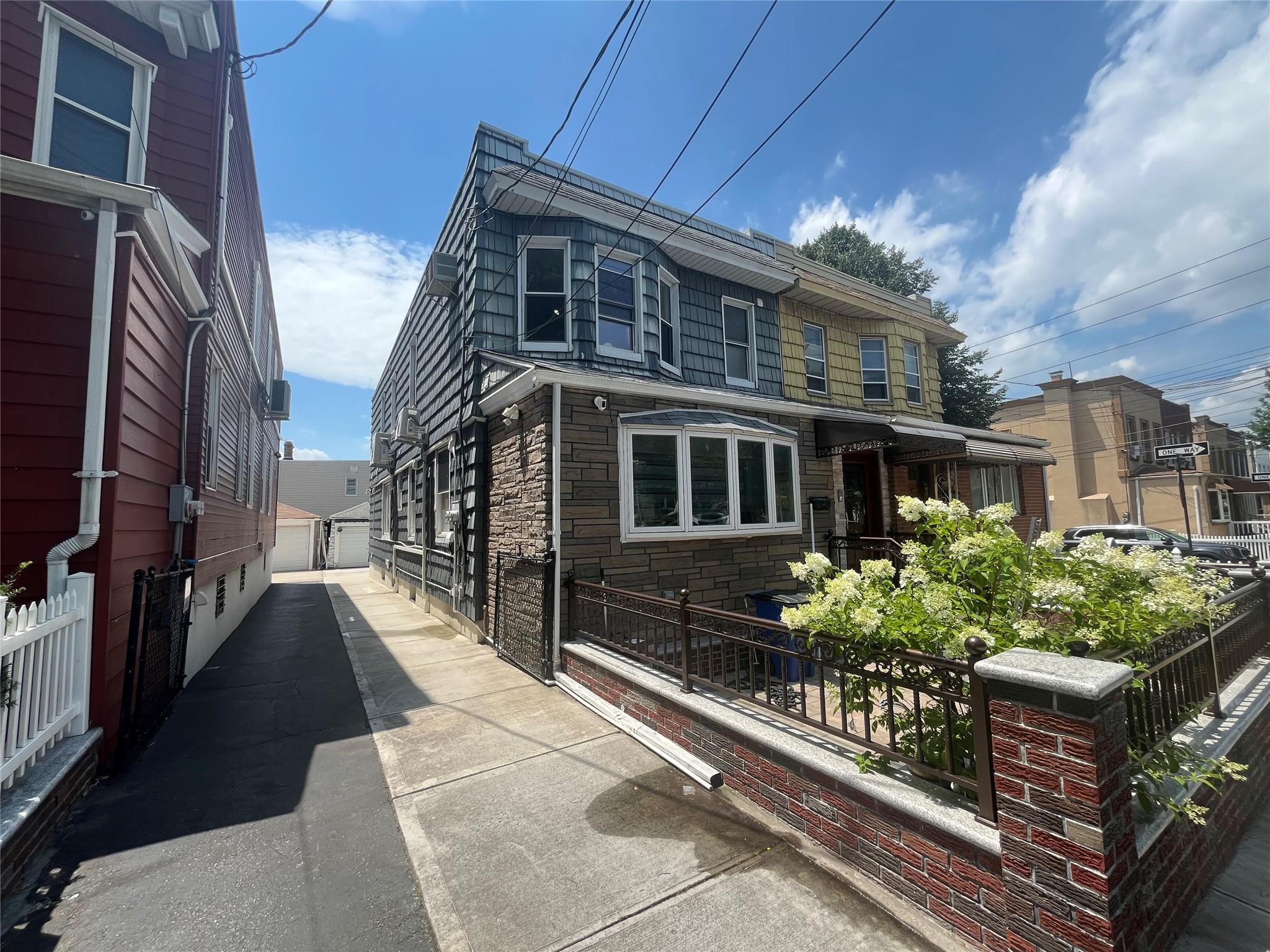 #1 photo, 5830 69th Place, 皇后區 麦斯佩斯 Maspeth , NY 11378