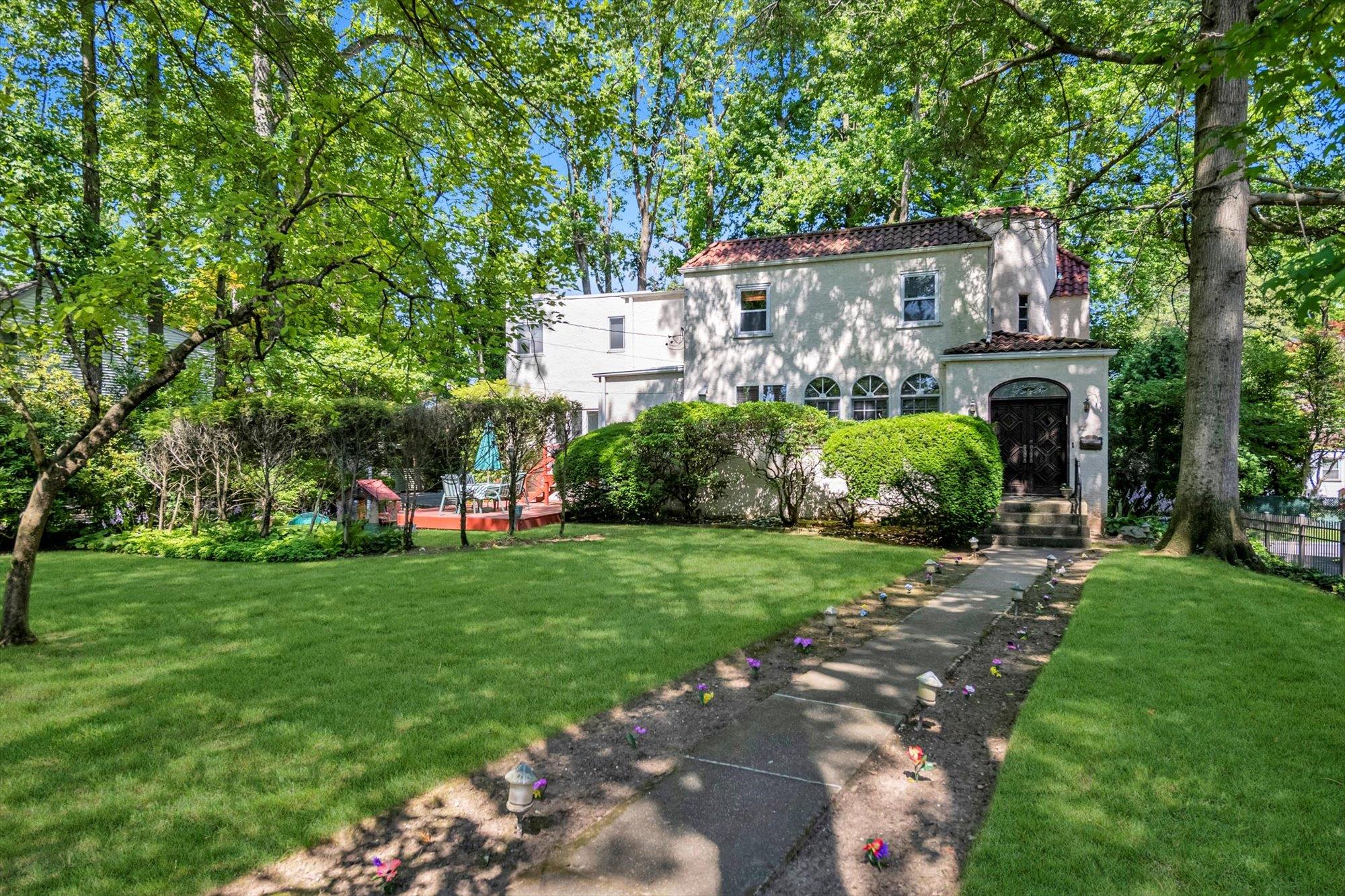 #1 photo, 23 Burbury Lane, 長島 大頸 Great Neck , NY 11023