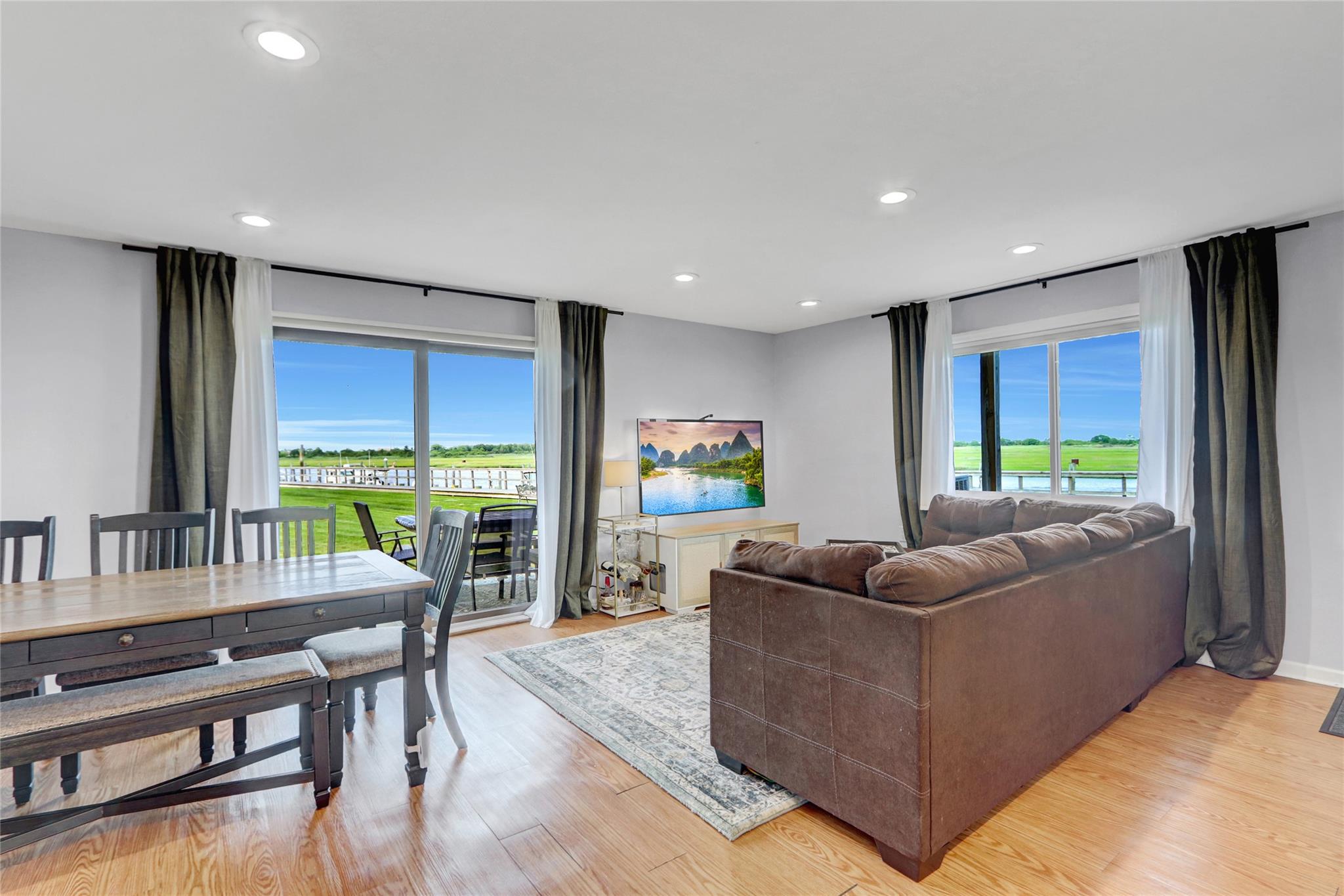 #1 photo, 1 Anchorage Way, 長島 Freeport , NY 11520