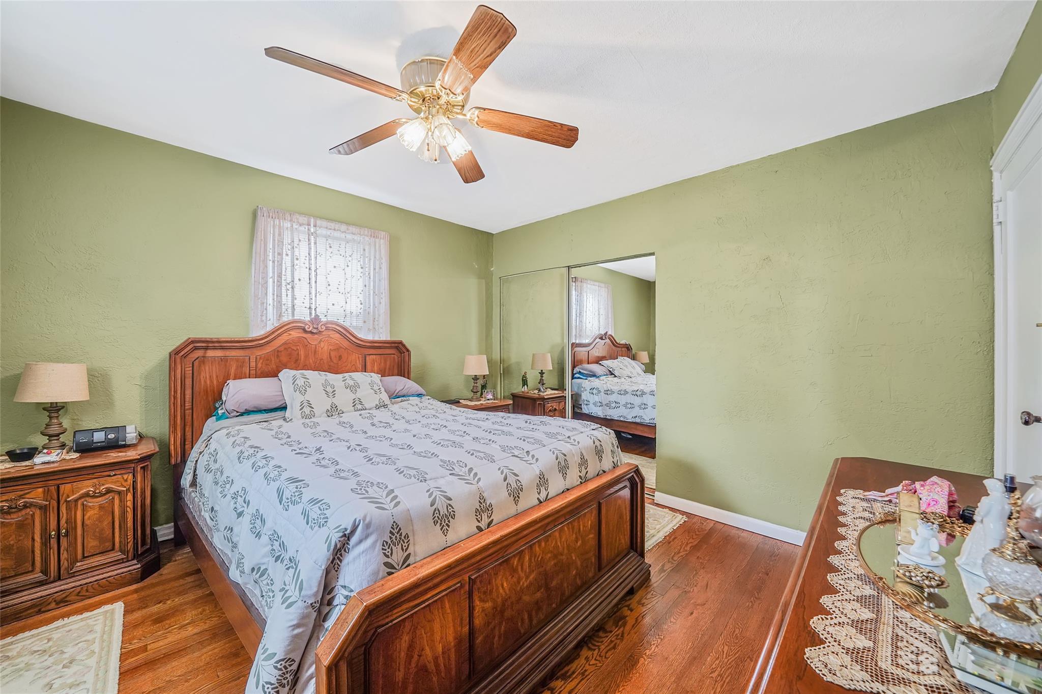 #11 photo, 8624 253rd Street, クイーンズ区 Bellerose , NY 11426