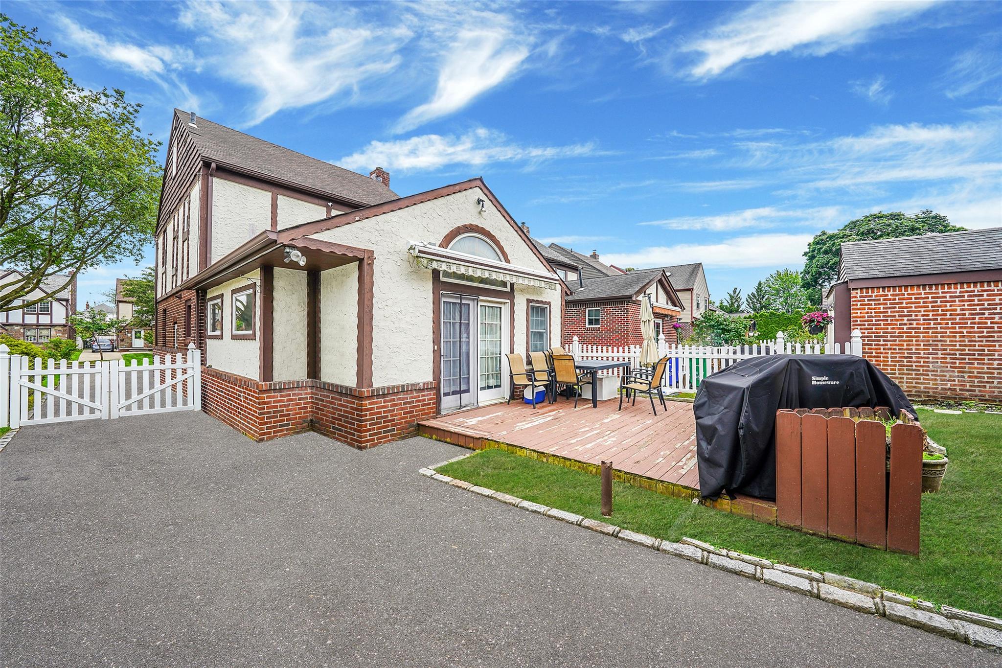 #19 photo, 8624 253rd Street, クイーンズ区 Bellerose , NY 11426