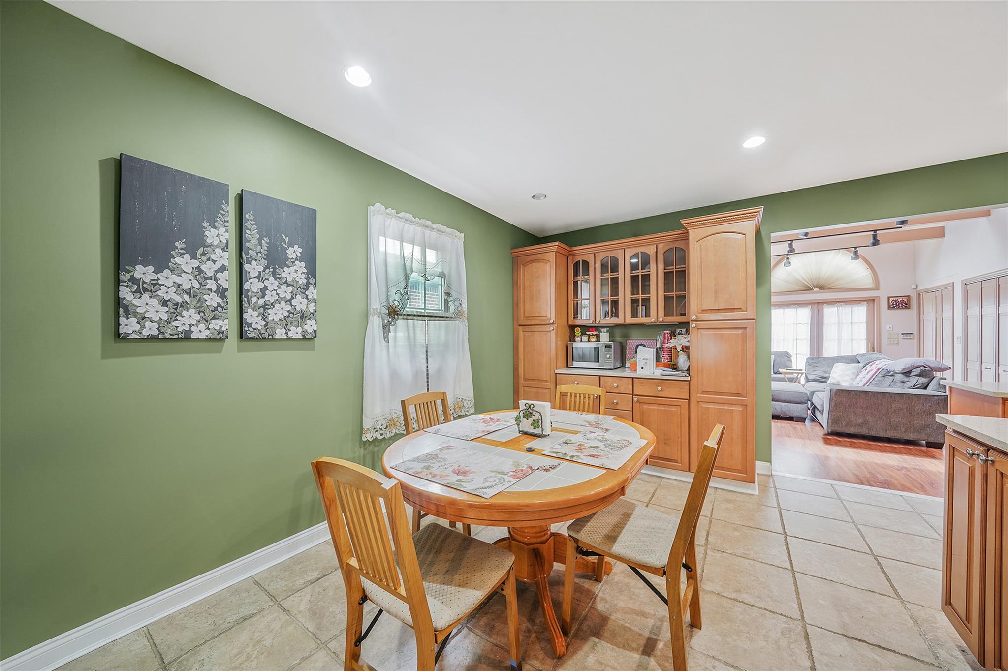 #4 photo, 8624 253rd Street, クイーンズ区 Bellerose , NY 11426