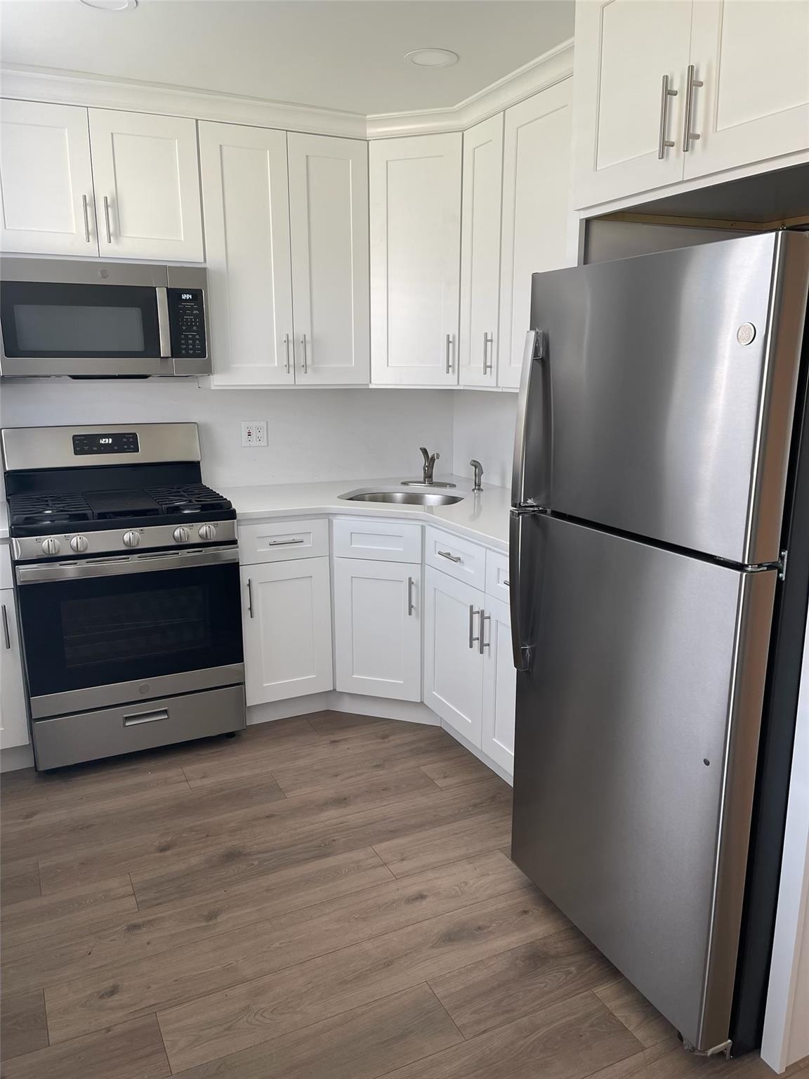 #1 photo, 42 E Main Street, 東長島 东艾斯利普 East Islip , NY 11730