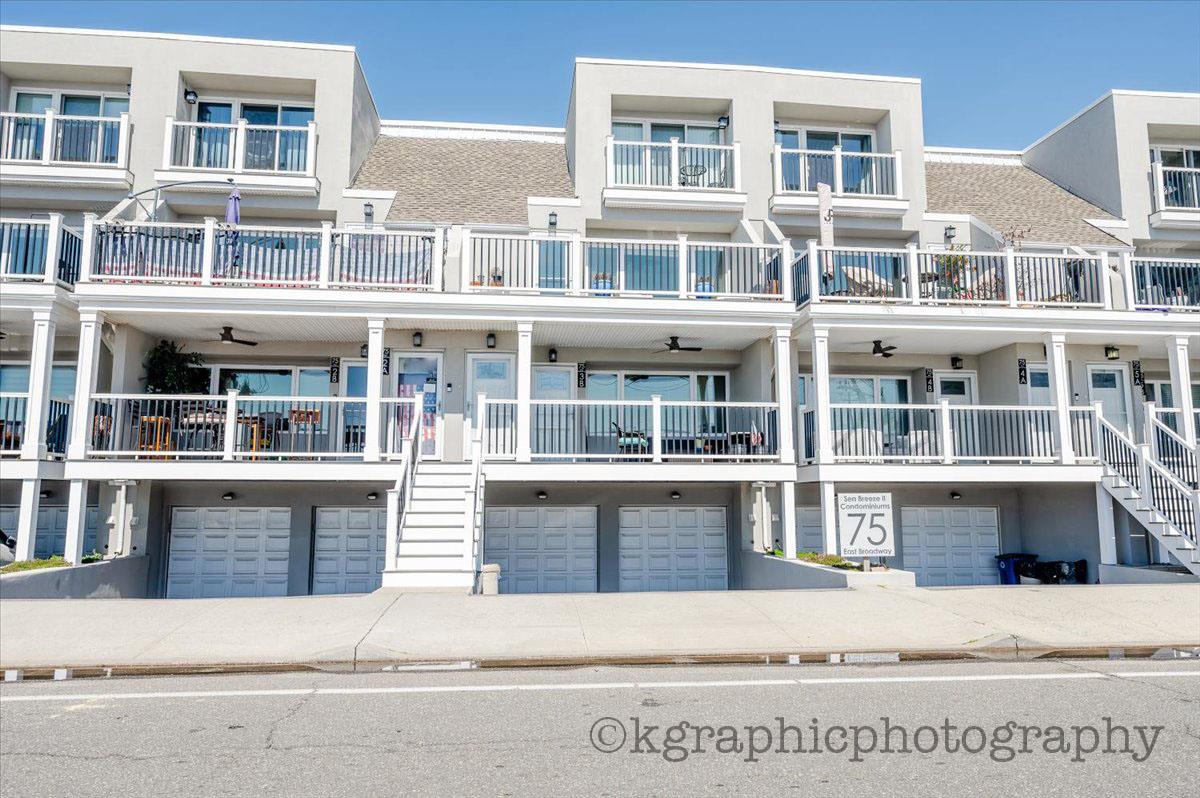 #1 photo, 75 E Broadway, ناسو Long Beach , NY 11561