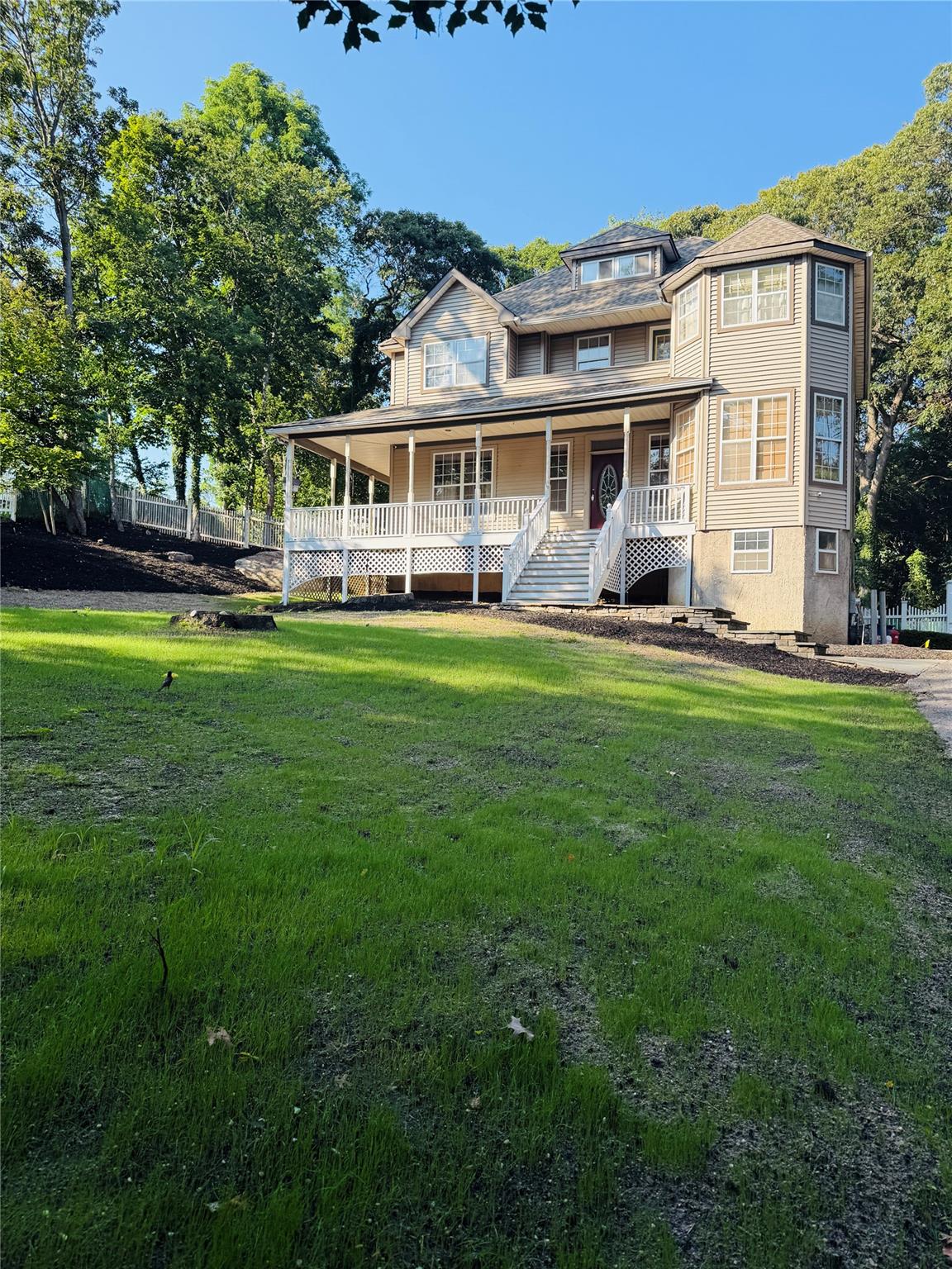 #1 photo, 23 Salem Drive, 東長島 Stony Brook , NY 11790