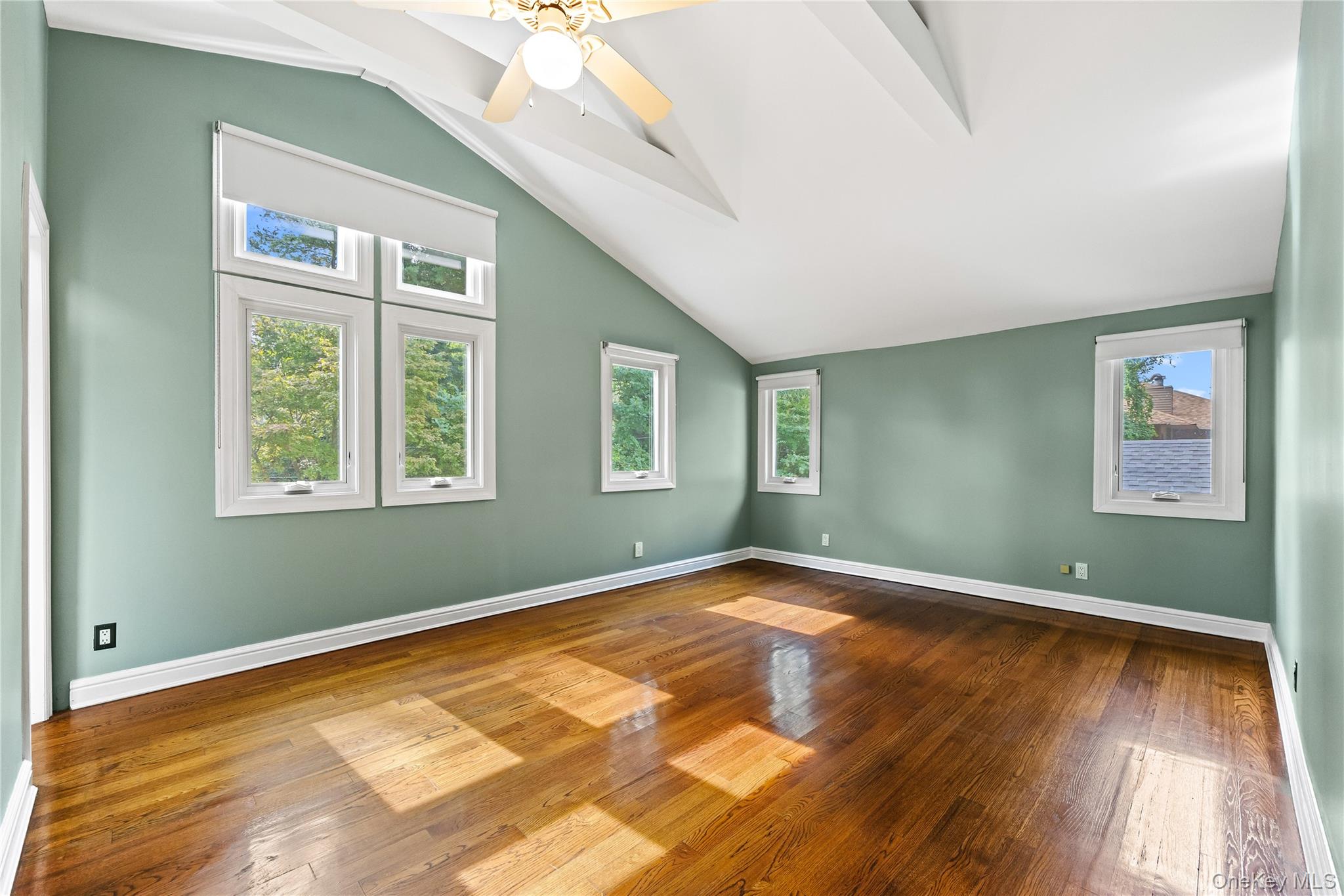 #13 photo, 18 Locust Lane, ナッソー郡 Roslyn Heights , NY 11577