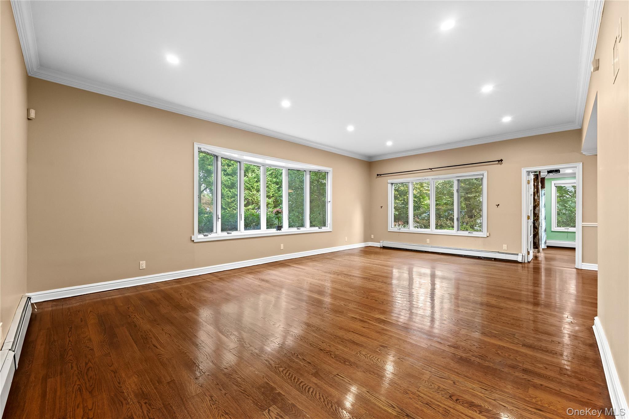 #7 photo, 18 Locust Lane, ナッソー郡 Roslyn Heights , NY 11577