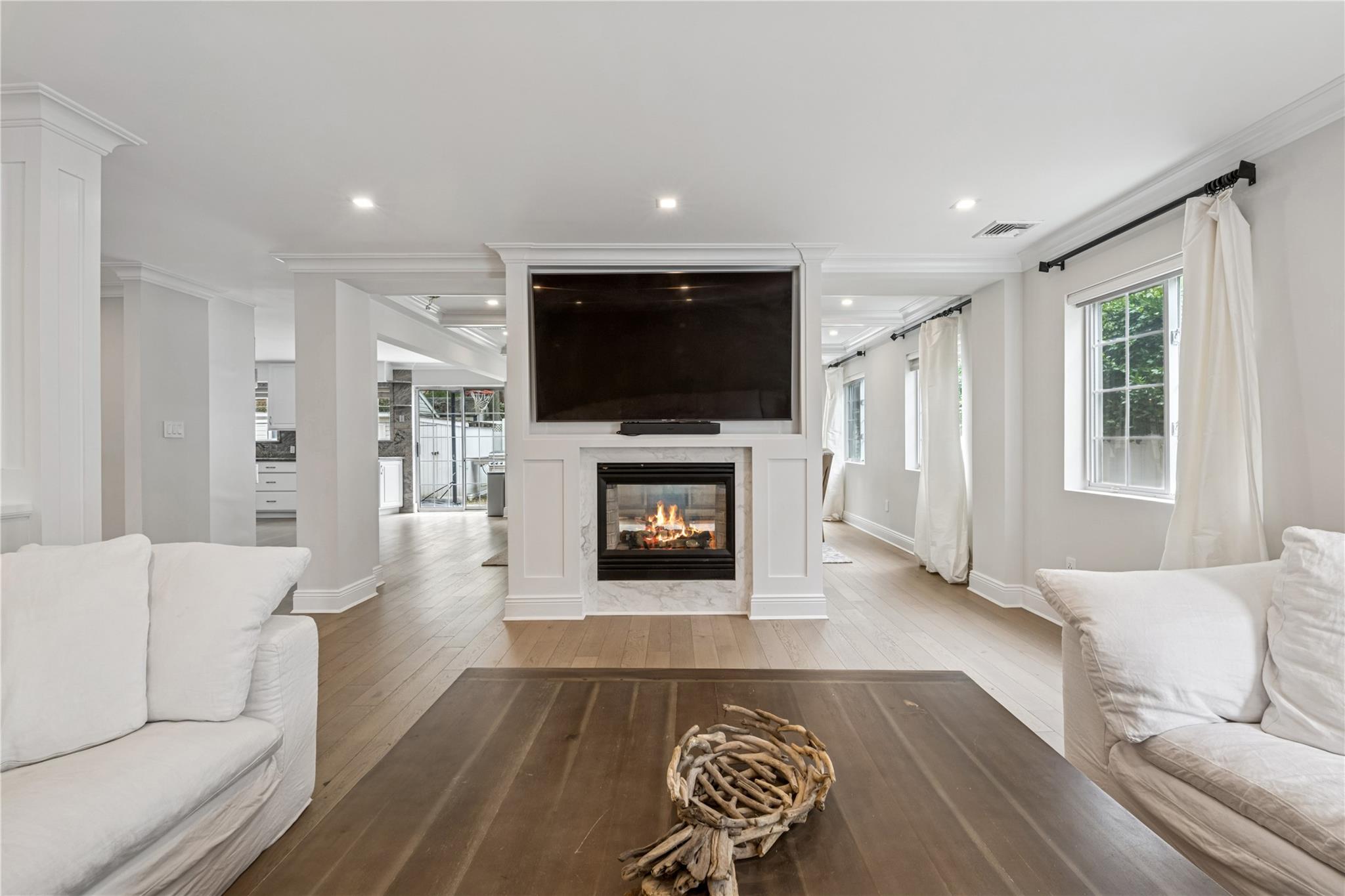 #3 photo, 230 W Beech Street, ナッソー郡 Long Beach , NY 11561