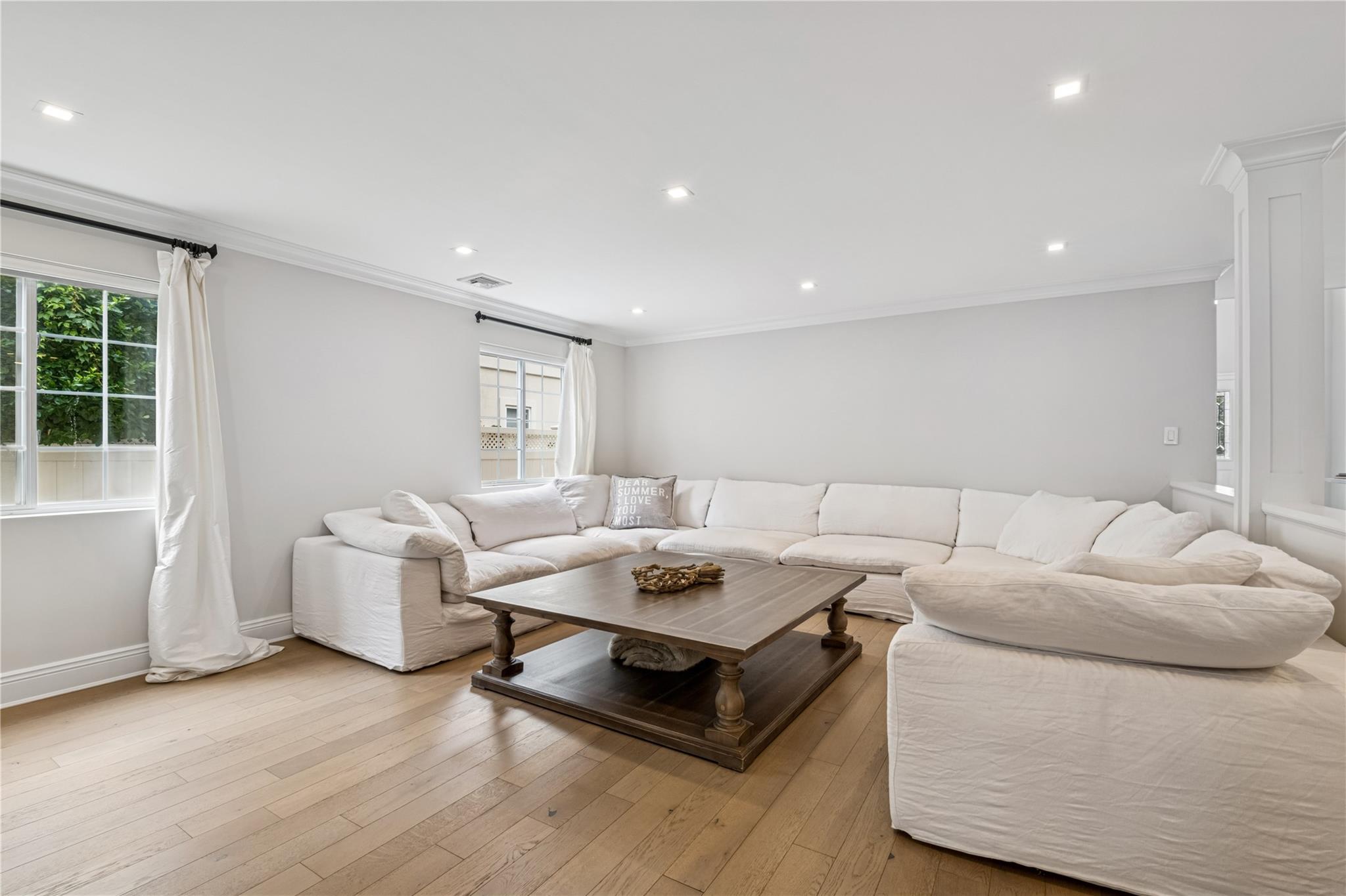 #7 photo, 230 W Beech Street, ナッソー郡 Long Beach , NY 11561