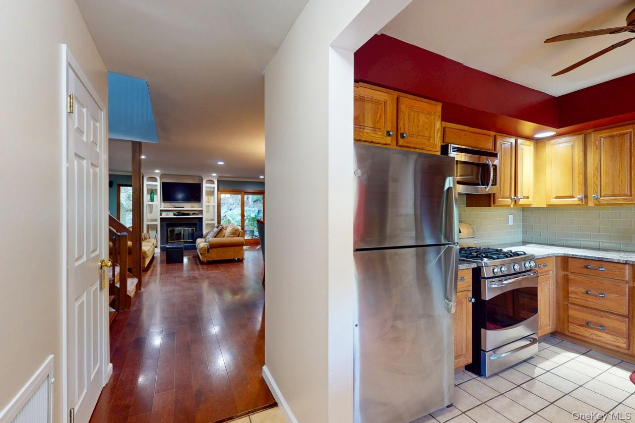 #2 photo, 13 Butternut Court, Highland Mills , NY 10930