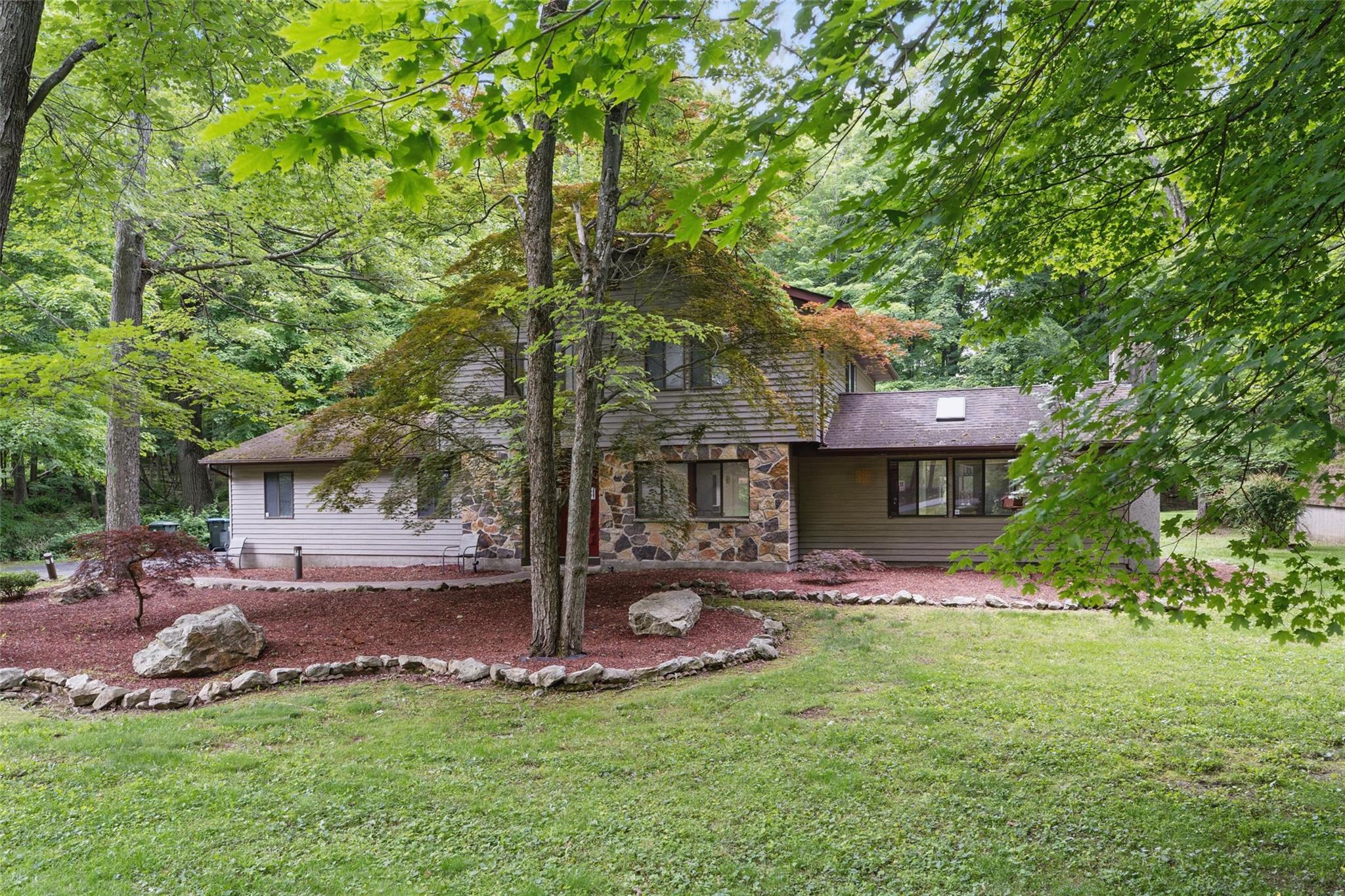 #1 photo, 14 Lori Lane, Chester , NY 10918