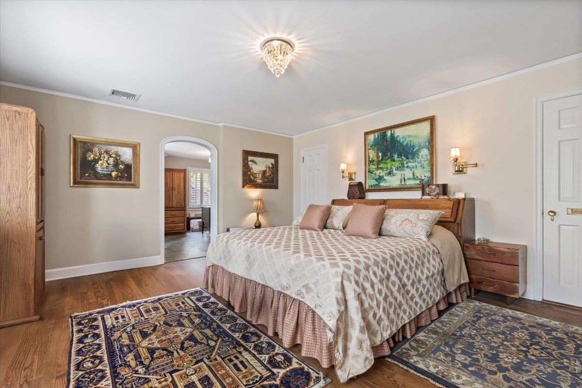 #12 photo, 31 Colonial Road, White Plains , NY 10605