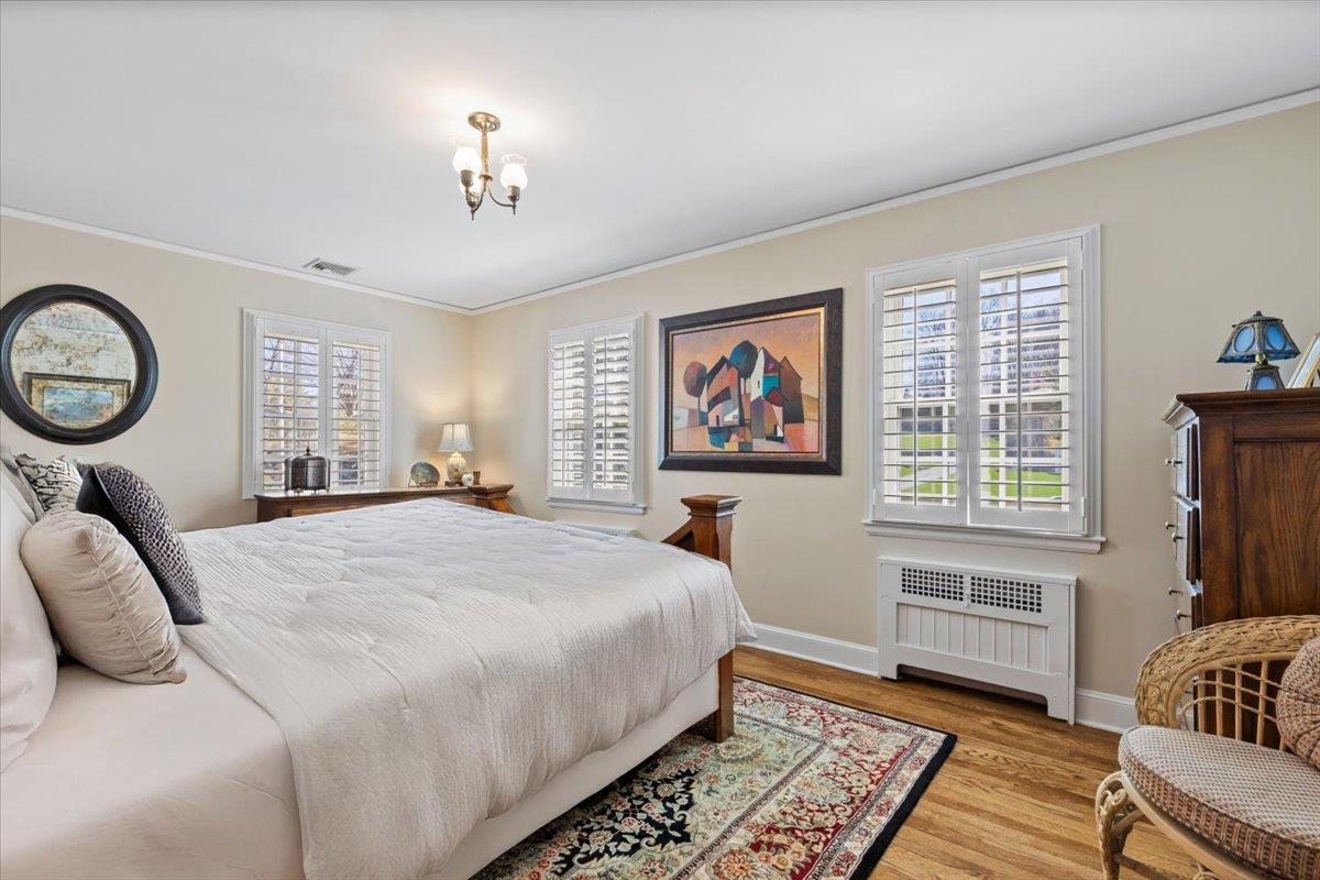 #14 photo, 31 Colonial Road, White Plains , NY 10605