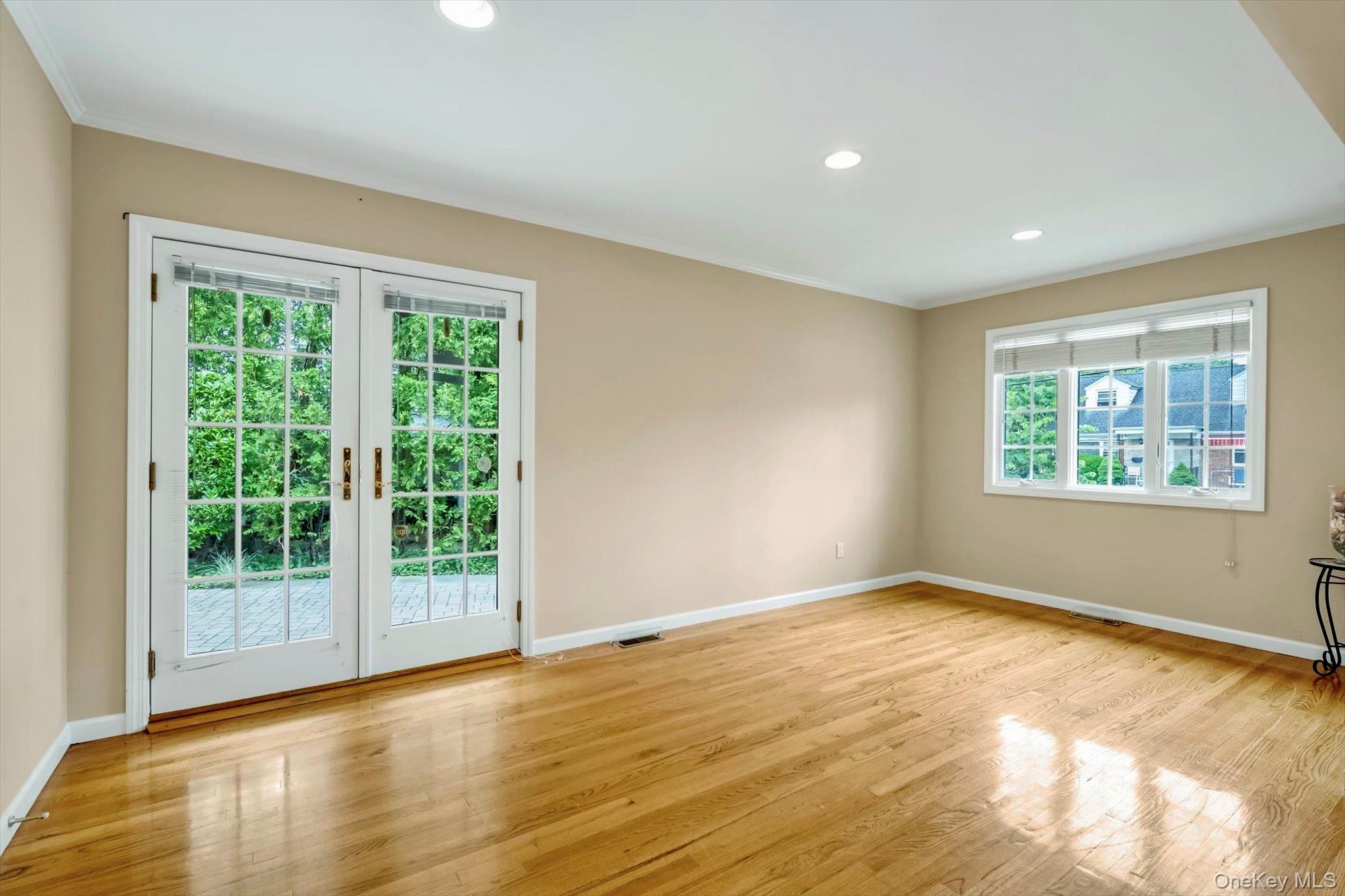 #4 photo, 51 Highfield Avenue, ナッソー郡 Port Washington , NY 11050