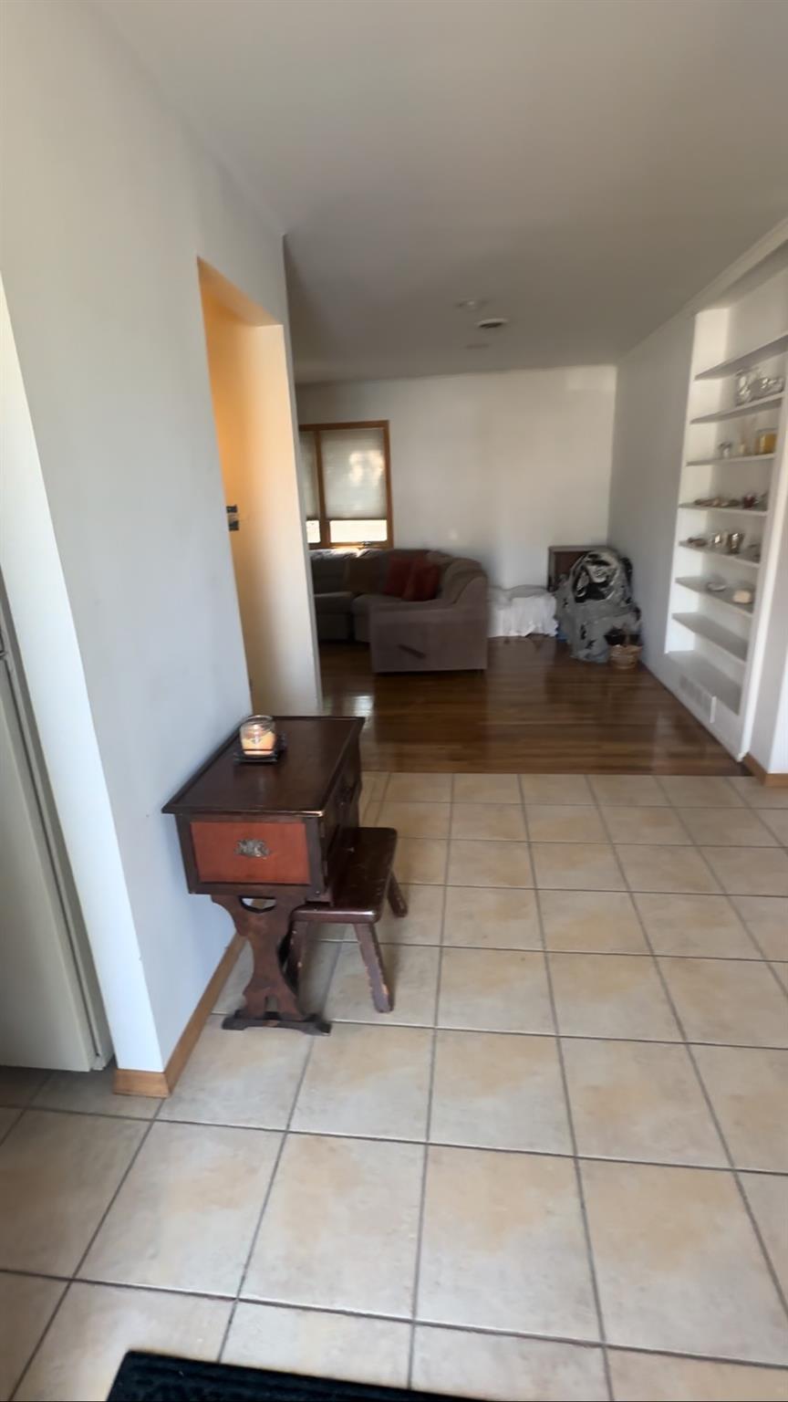 #2 photo, 1 Scott Place, Plainview , NY 11803