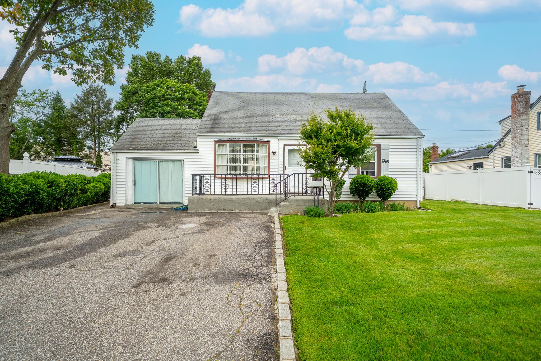 #1 photo, 47 Cardinal Road, Levittown , NY 11756
